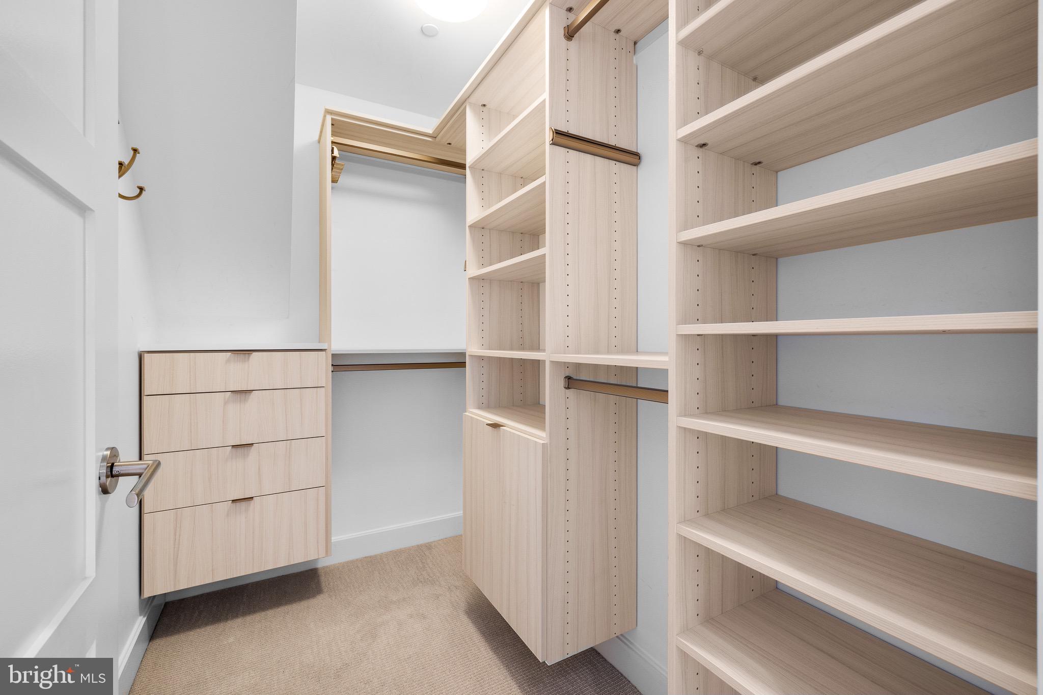 CENTER CITY - Residential