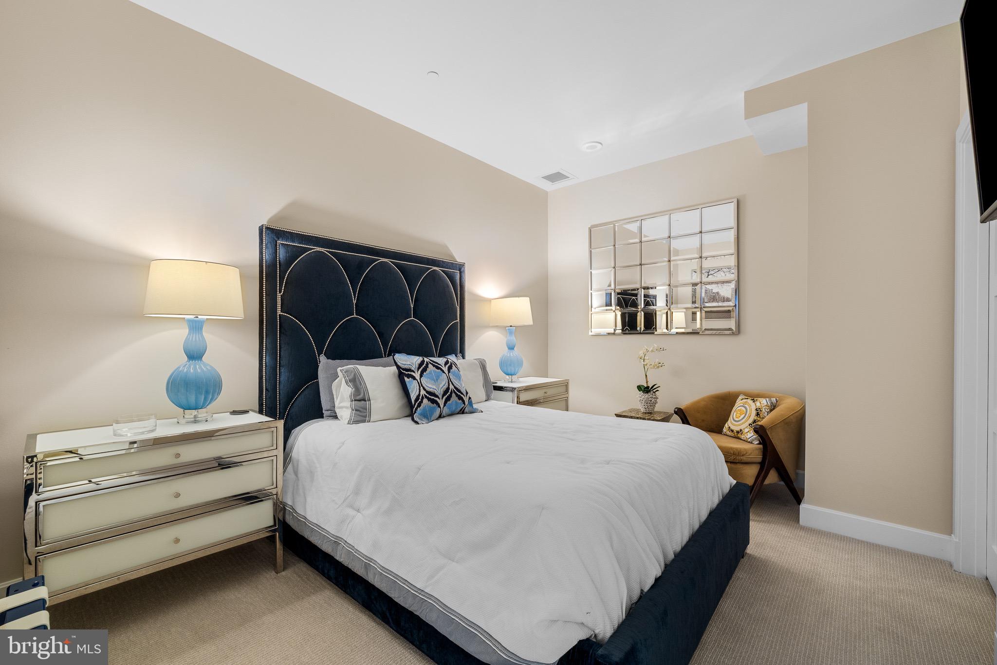 CENTER CITY - Residential