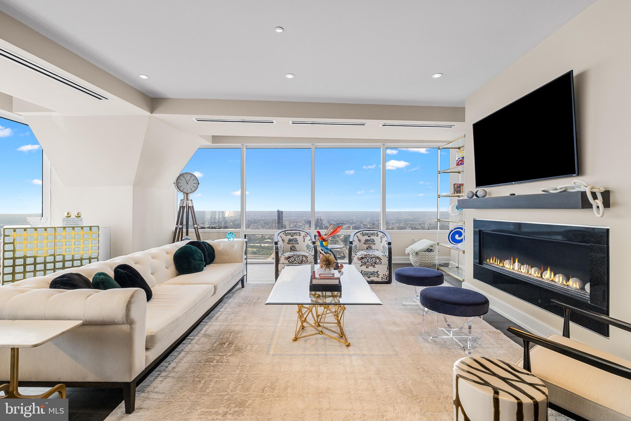 CENTER CITY - Residential