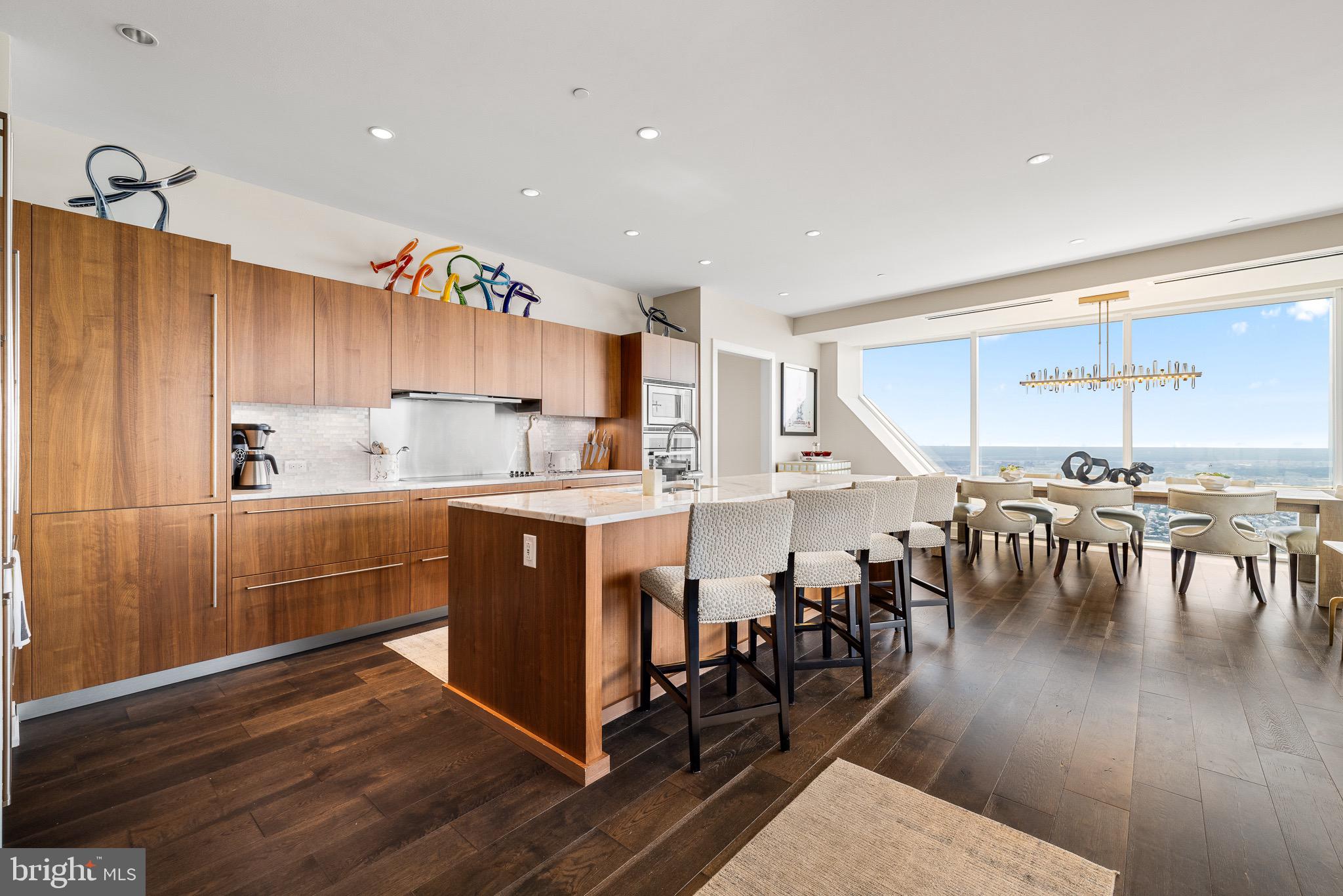 CENTER CITY - Residential