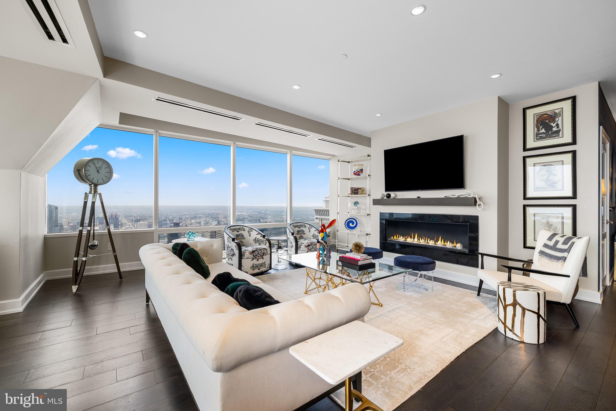 CENTER CITY - Residential
