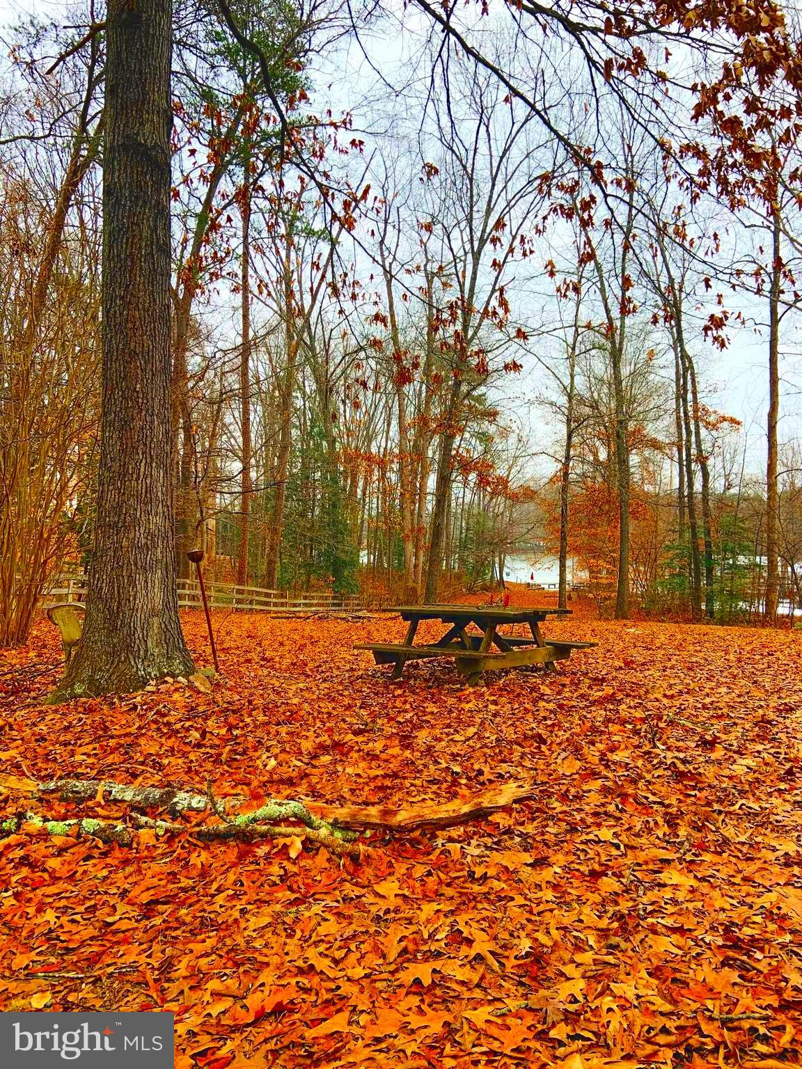 ASPEN HILL - Land