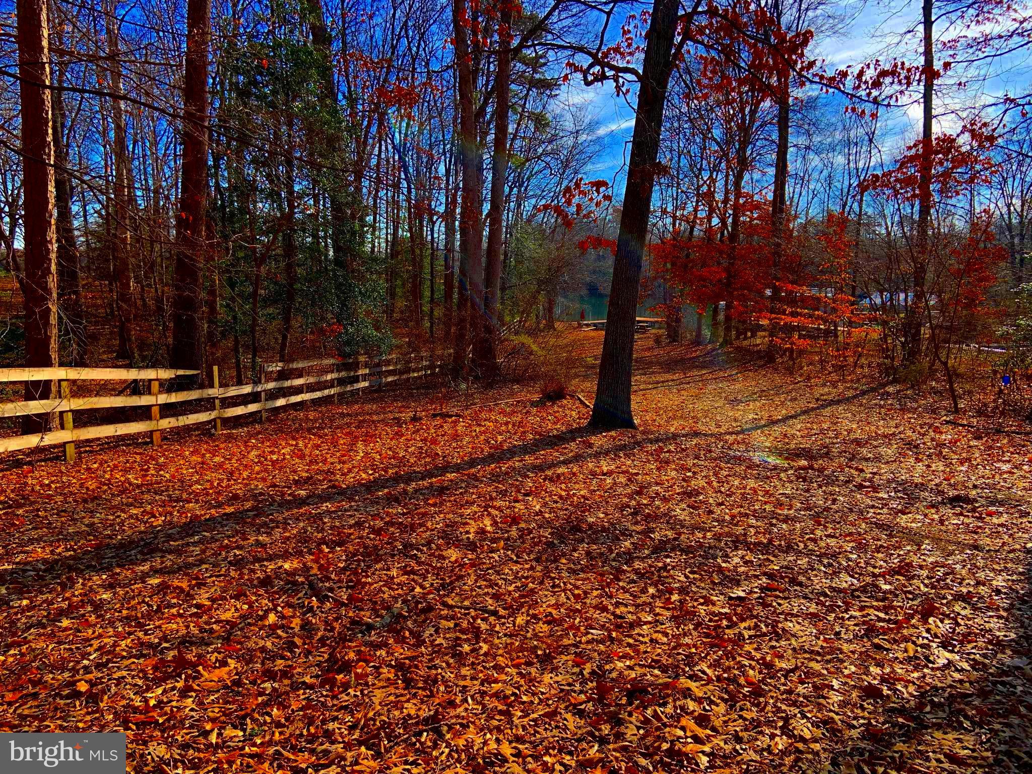 ASPEN HILL - Land