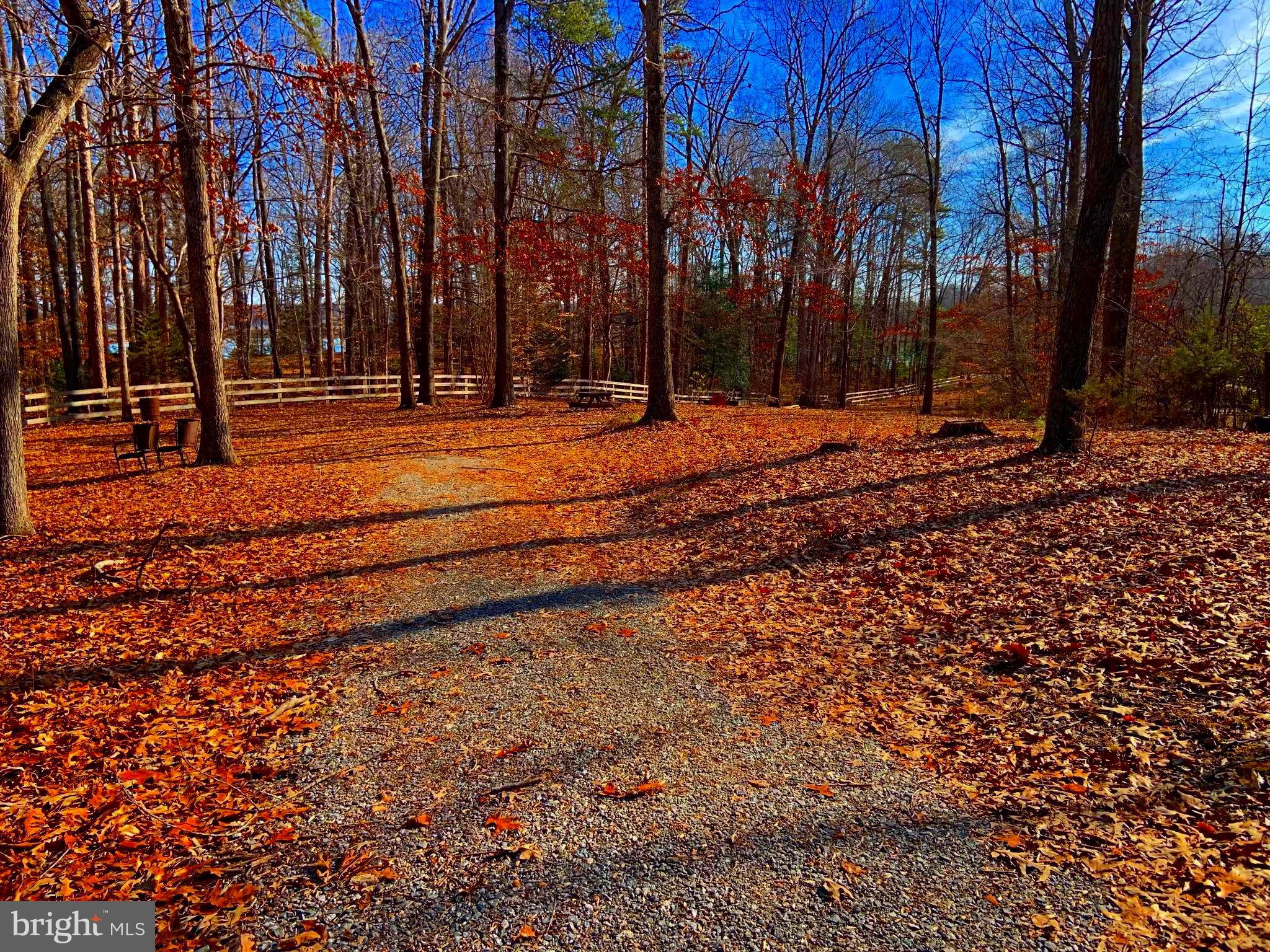 ASPEN HILL - Land