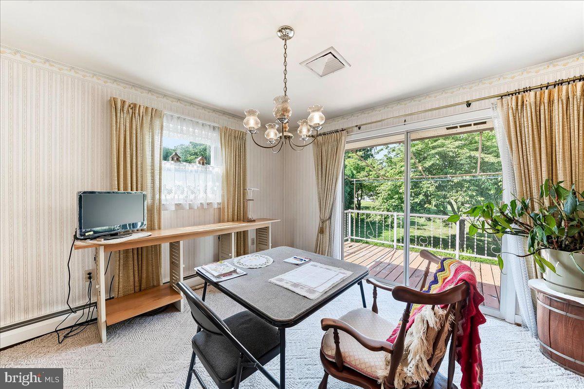 KENILWORTH - Residential