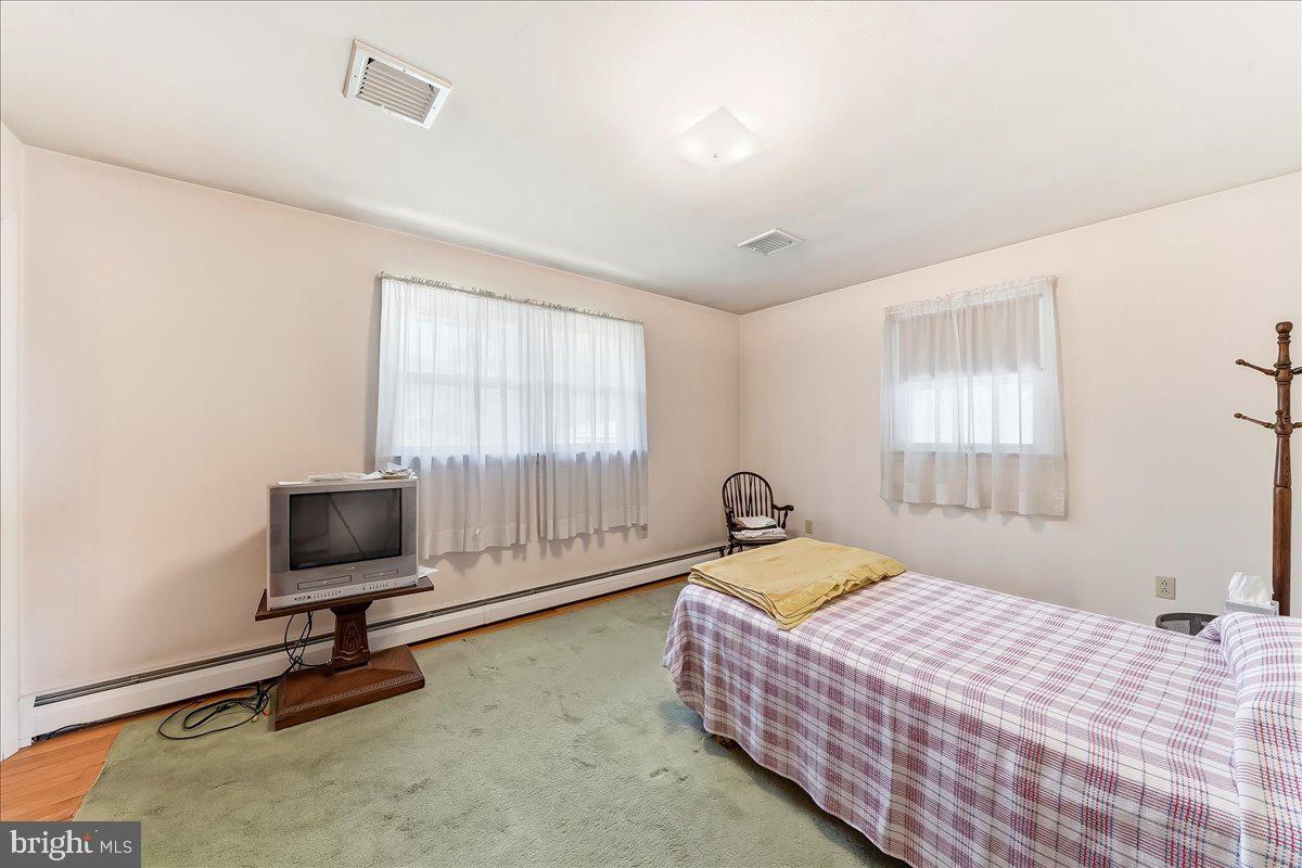 KENILWORTH - Residential