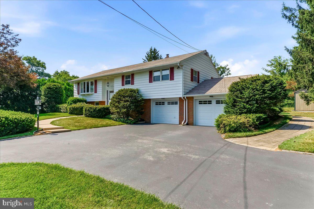 KENILWORTH - Residential