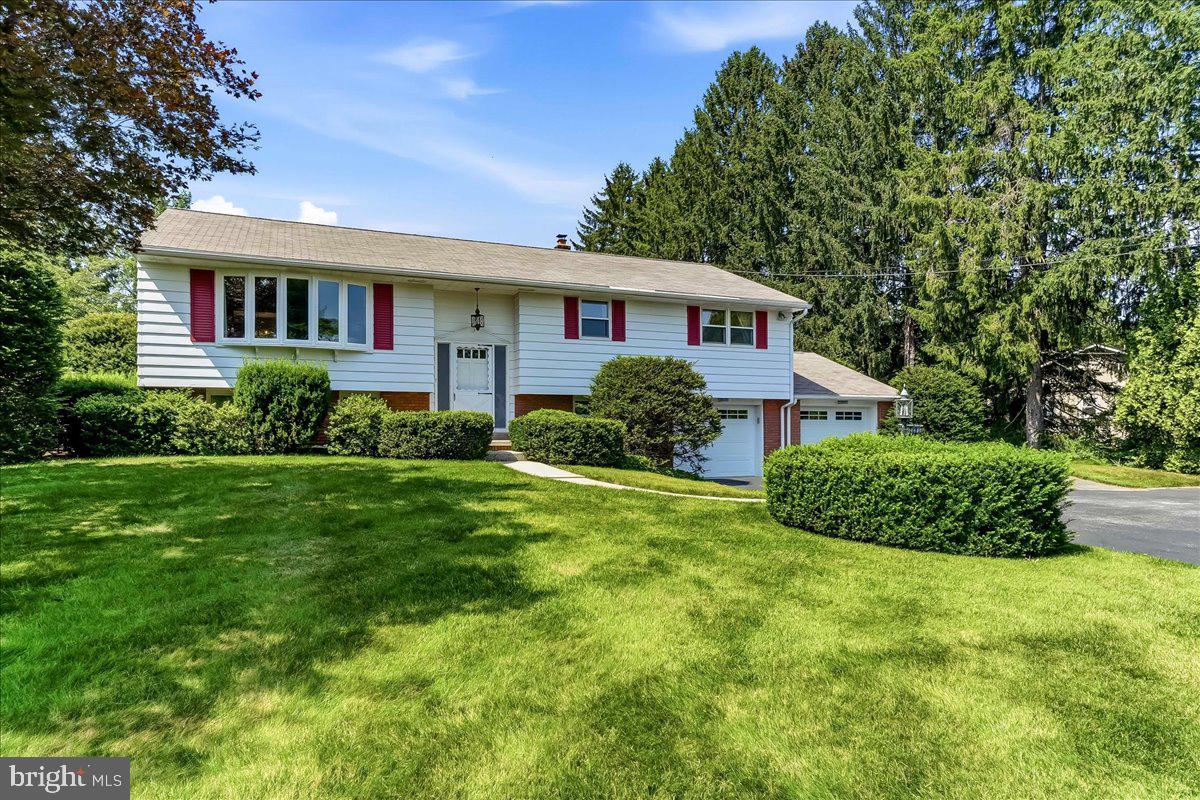 KENILWORTH - Residential