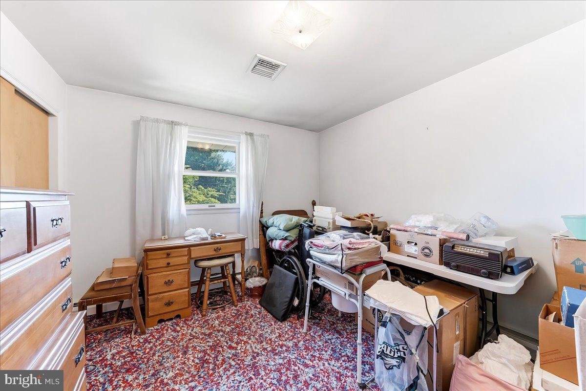 KENILWORTH - Residential