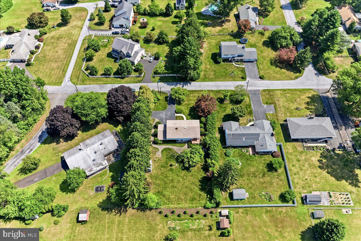 KENILWORTH - Residential