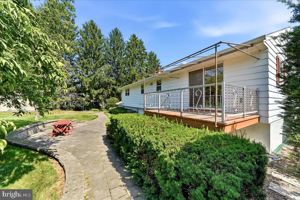 KENILWORTH - Residential