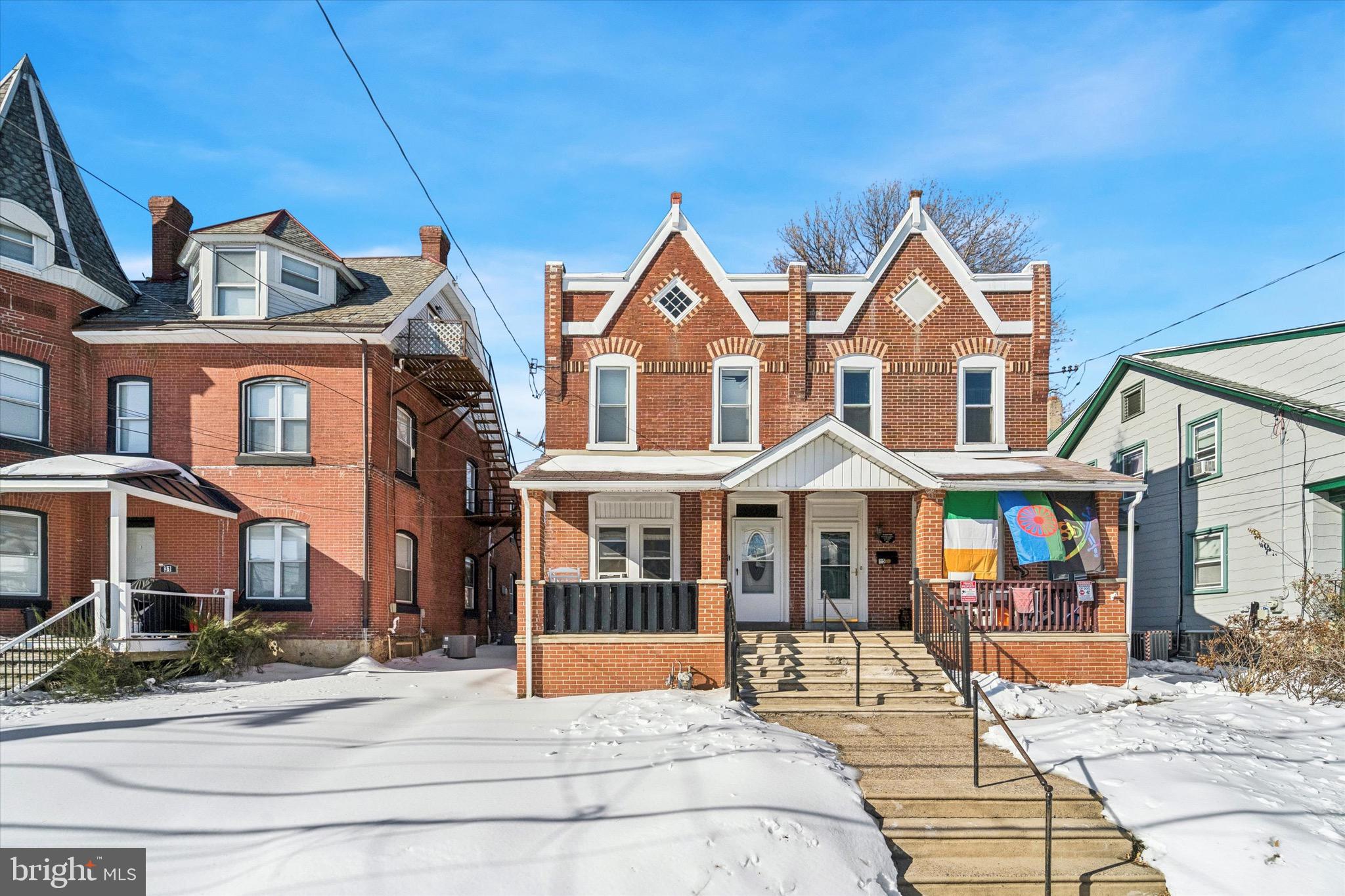 Welcome to 33 E Broadway Ave, Clifton Heights!
This beautiful 3-bedroom, 1.5-bath twin home offers space, style, and functionality in a convenient location.
Enter through the inviting front porch and step into the spacious first floor, featuring a large living room that flows seamlessly into a formal dining room—perfect for everyday living or entertaining. Toward the rear of the home, you’ll find a bright updated kitchen complete with granite countertops and brand-new stainless steel appliances.
Just beyond the kitchen is a versatile rear bonus room, ideal for a home office, playroom, or flex space. This area also includes a washer and dryer and a conveniently tucked-away powder room. From here, step outside to the massive backyard, offering plenty of room for gardening, play, entertaining, and summer barbecues.
The second floor features three generously sized bedrooms and a remodeled full bathroom. Below, a full unfinished basement provides ample storage space or potential for future finishing.
A well-maintained home with great indoor and outdoor space—33 E Broadway Ave is one you won’t want to miss!