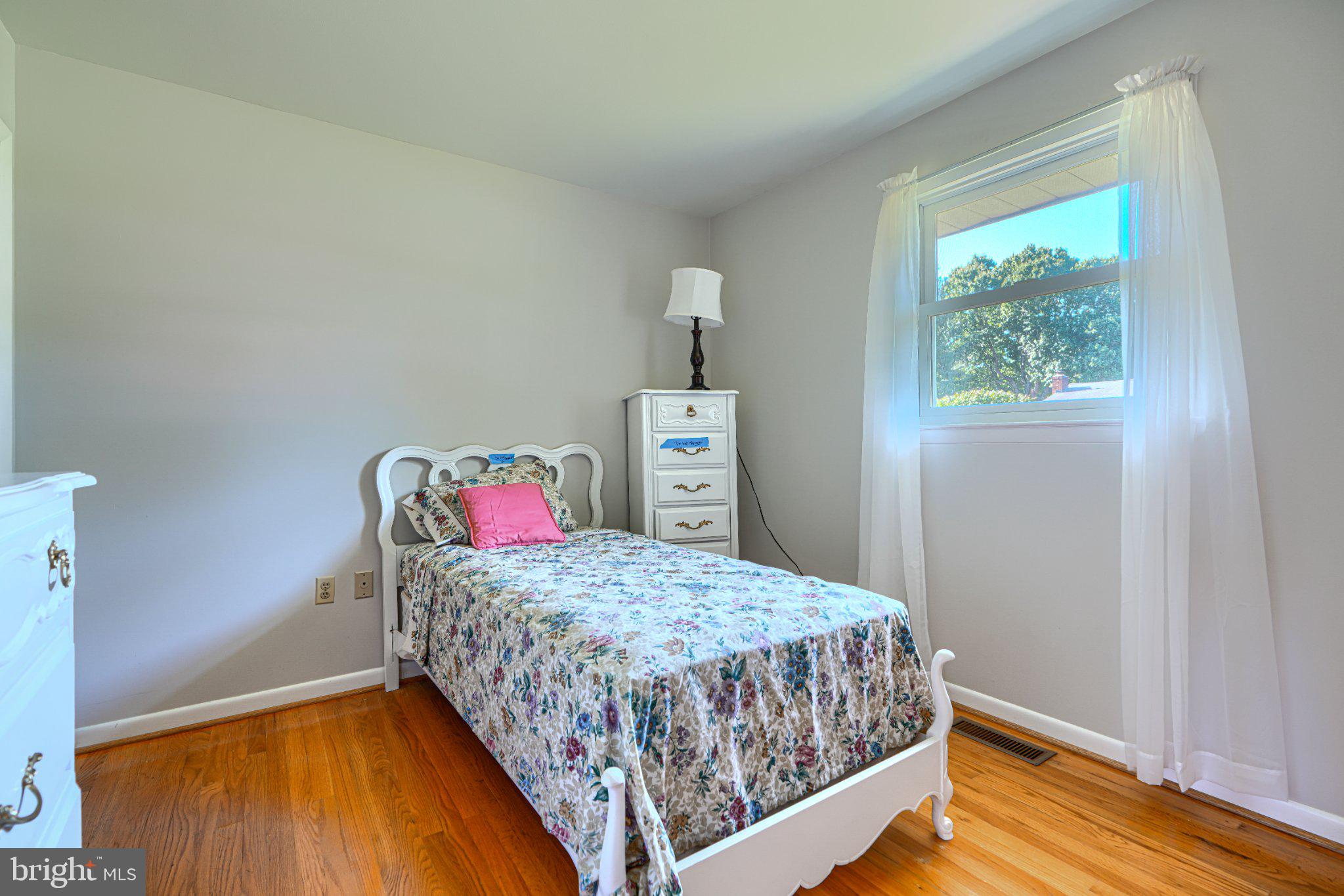STRAWBRIDGE ESTATES - Residential