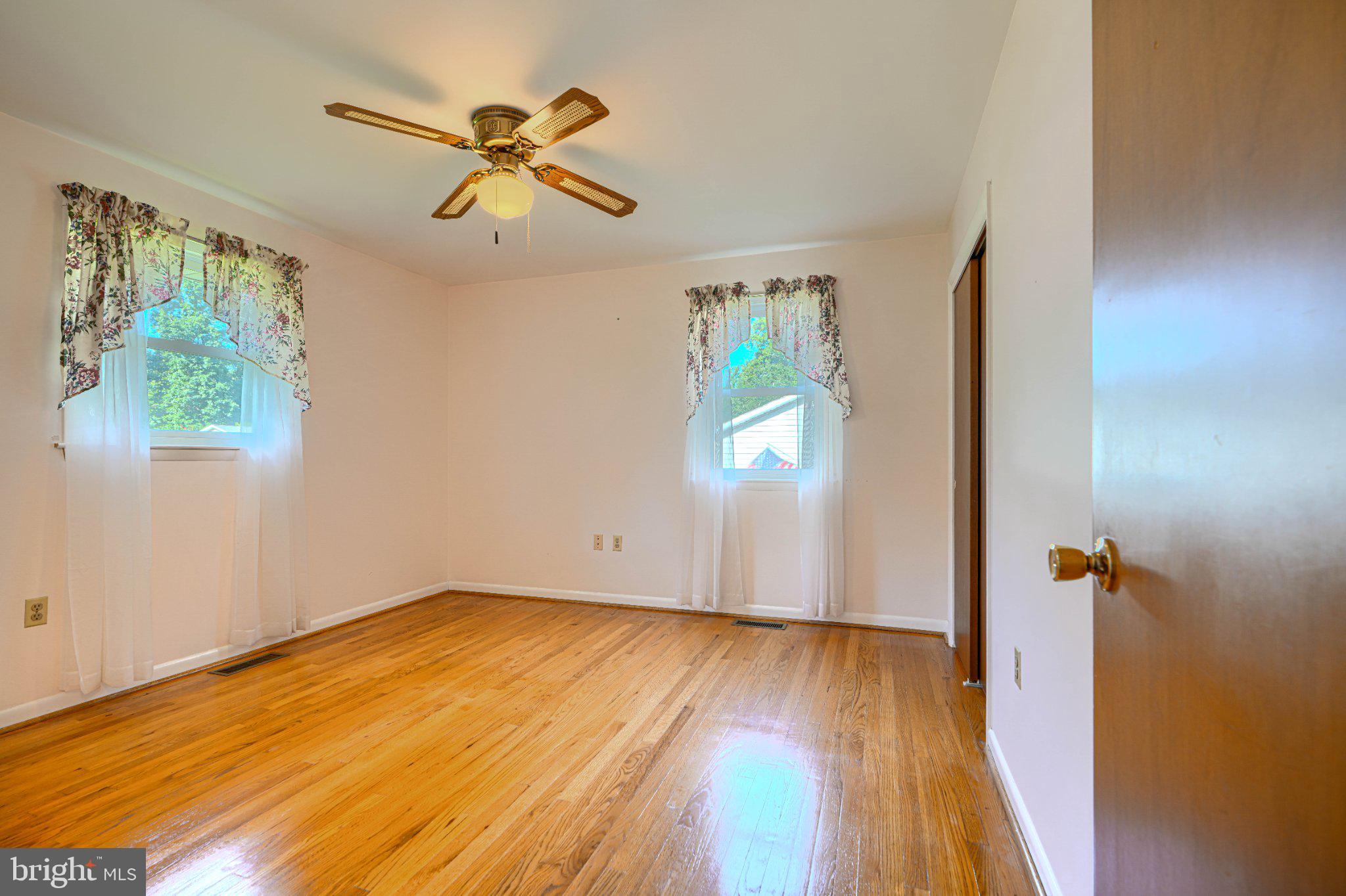 STRAWBRIDGE ESTATES - Residential