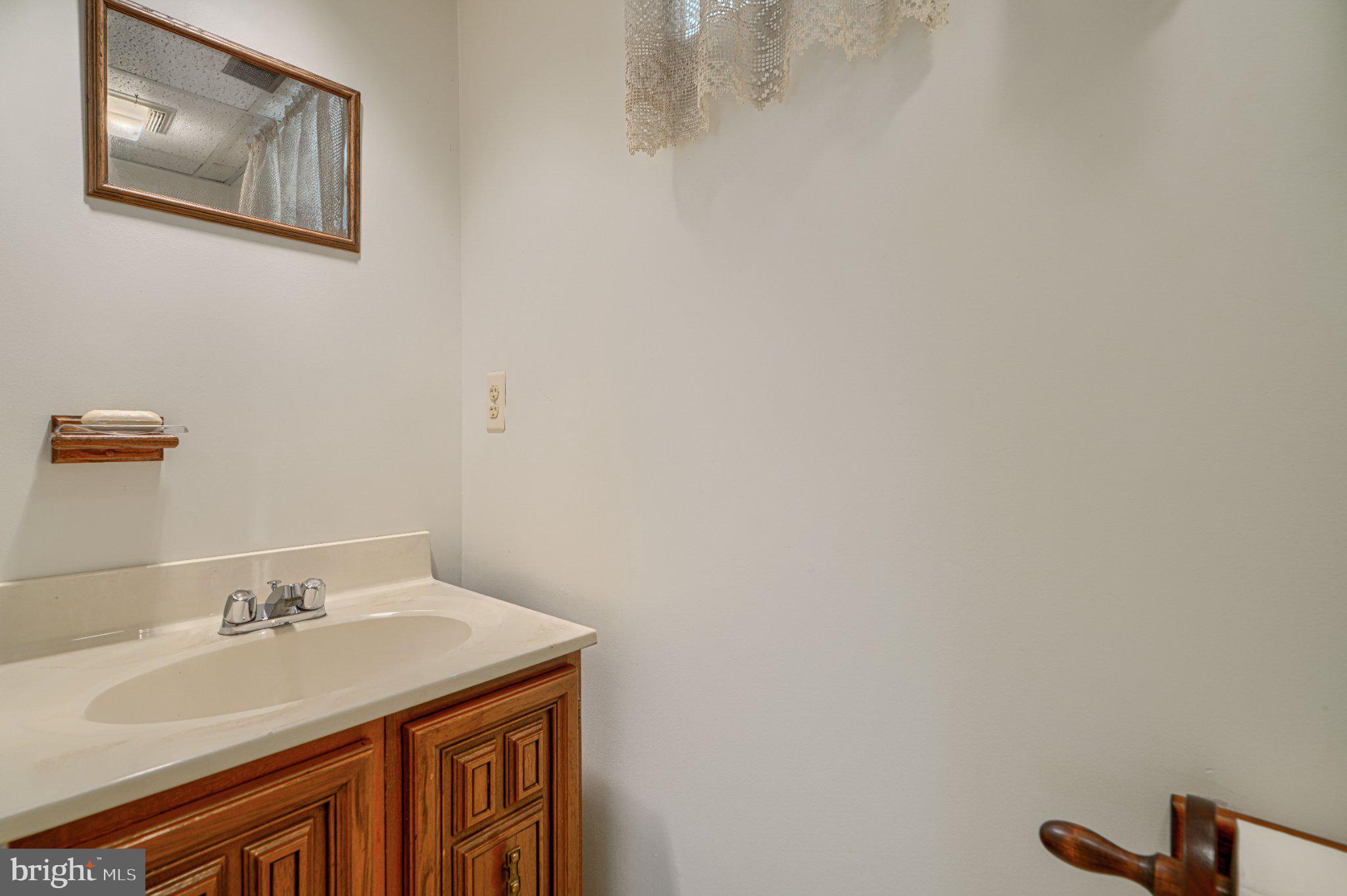 STRAWBRIDGE ESTATES - Residential