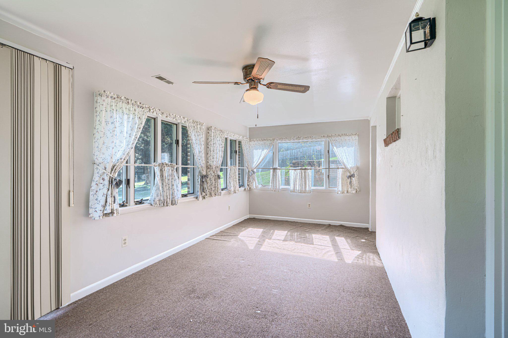 STRAWBRIDGE ESTATES - Residential