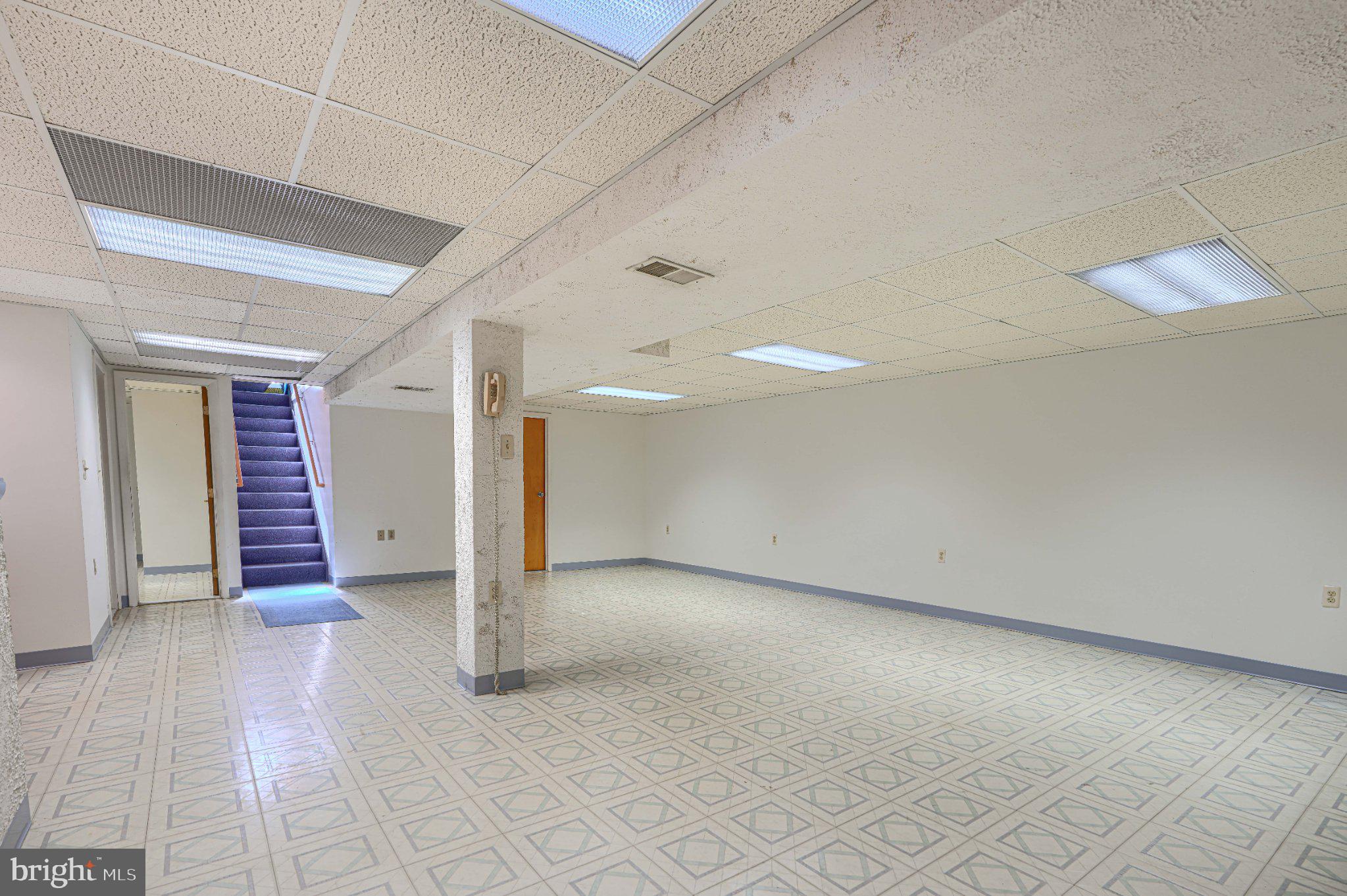 STRAWBRIDGE ESTATES - Residential