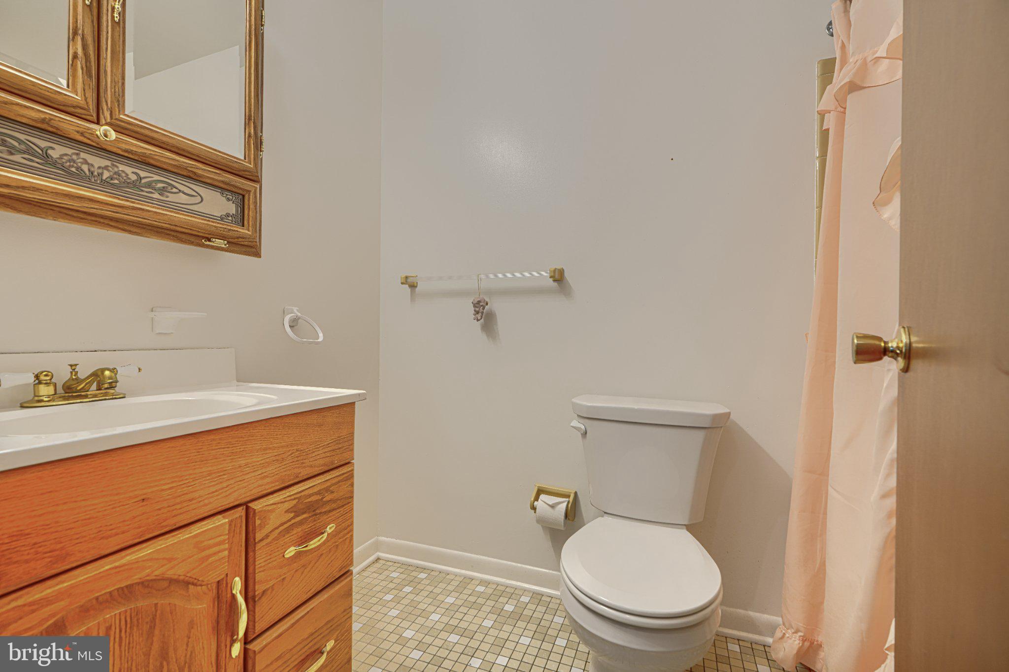 STRAWBRIDGE ESTATES - Residential