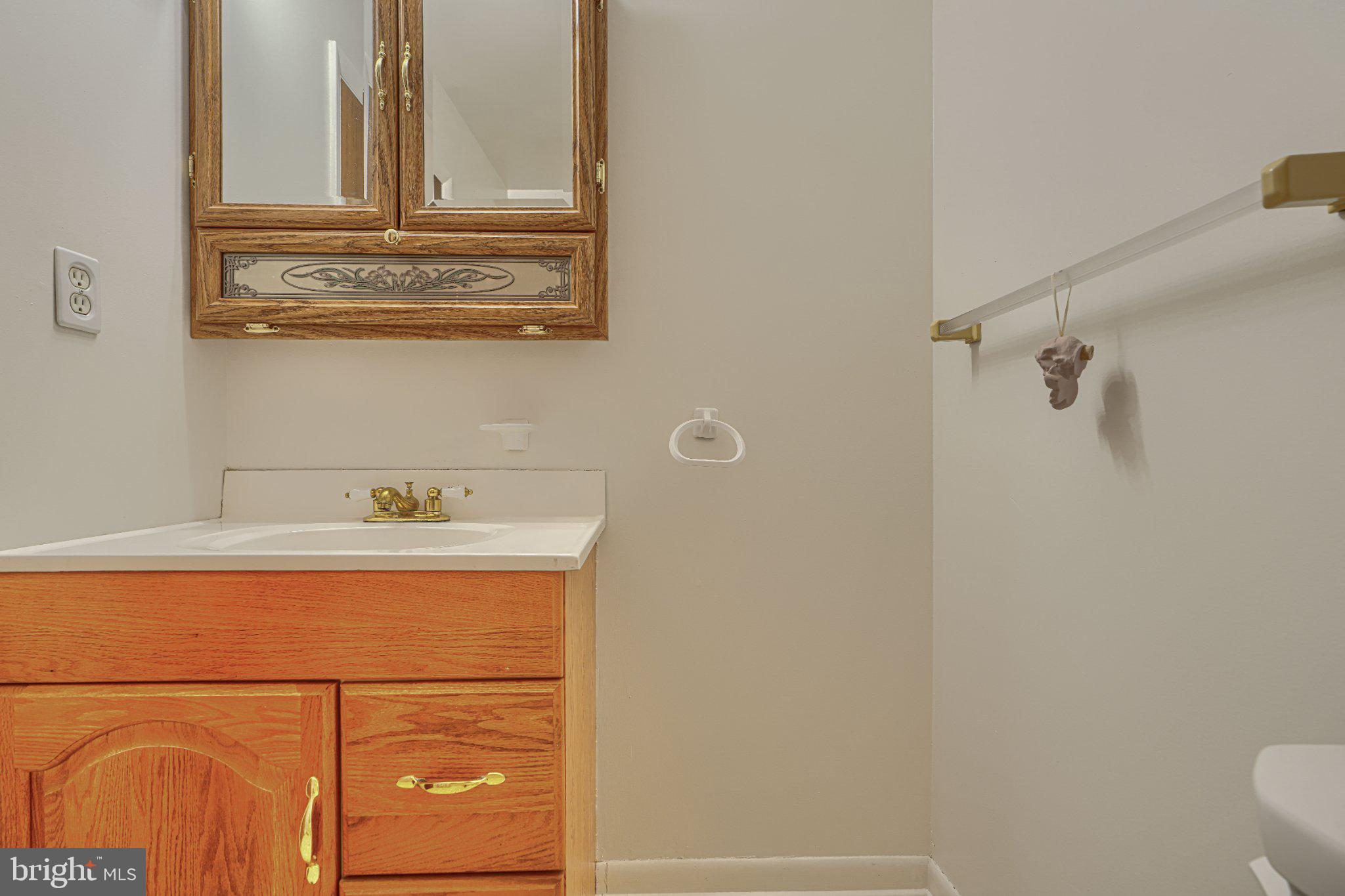 STRAWBRIDGE ESTATES - Residential