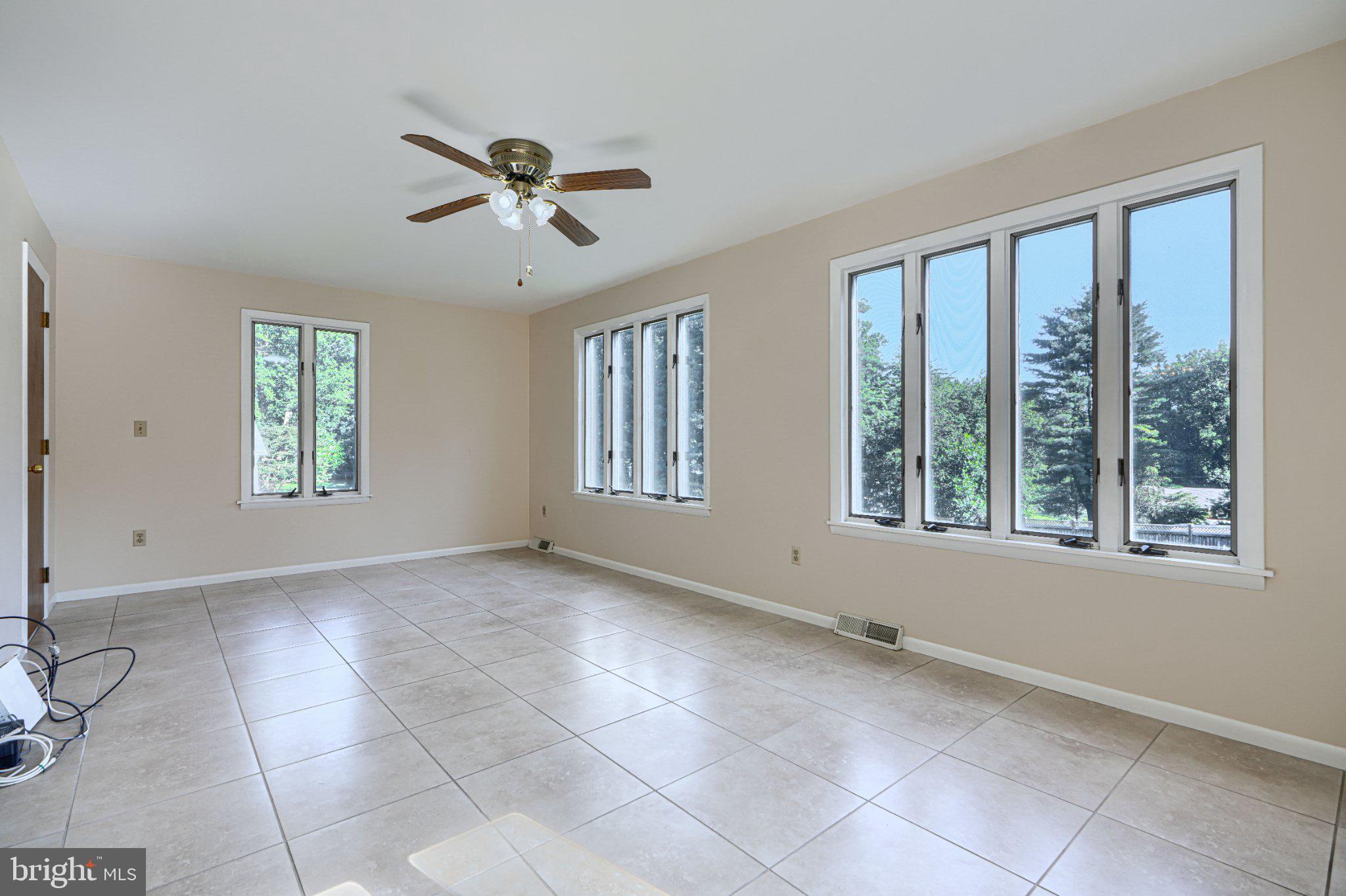 STRAWBRIDGE ESTATES - Residential