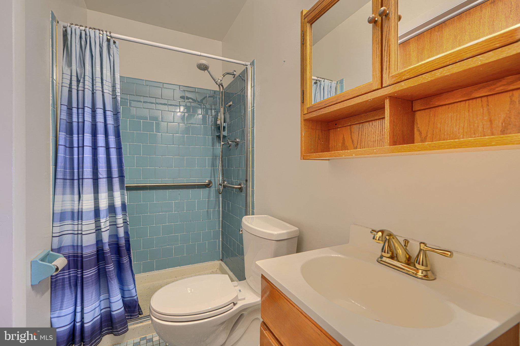 STRAWBRIDGE ESTATES - Residential