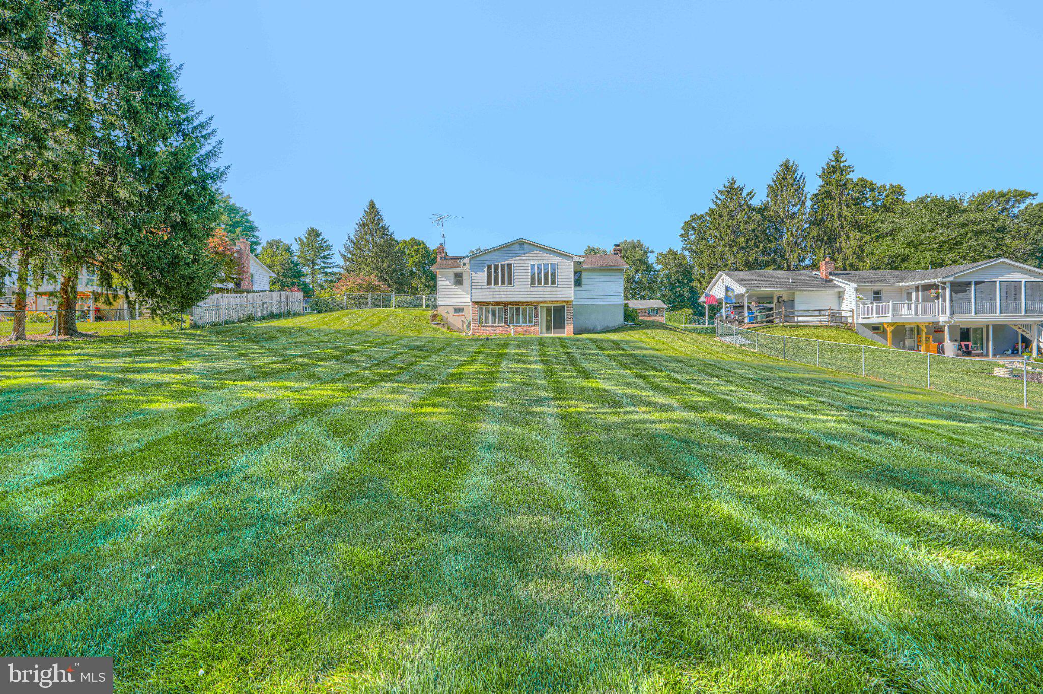STRAWBRIDGE ESTATES - Residential