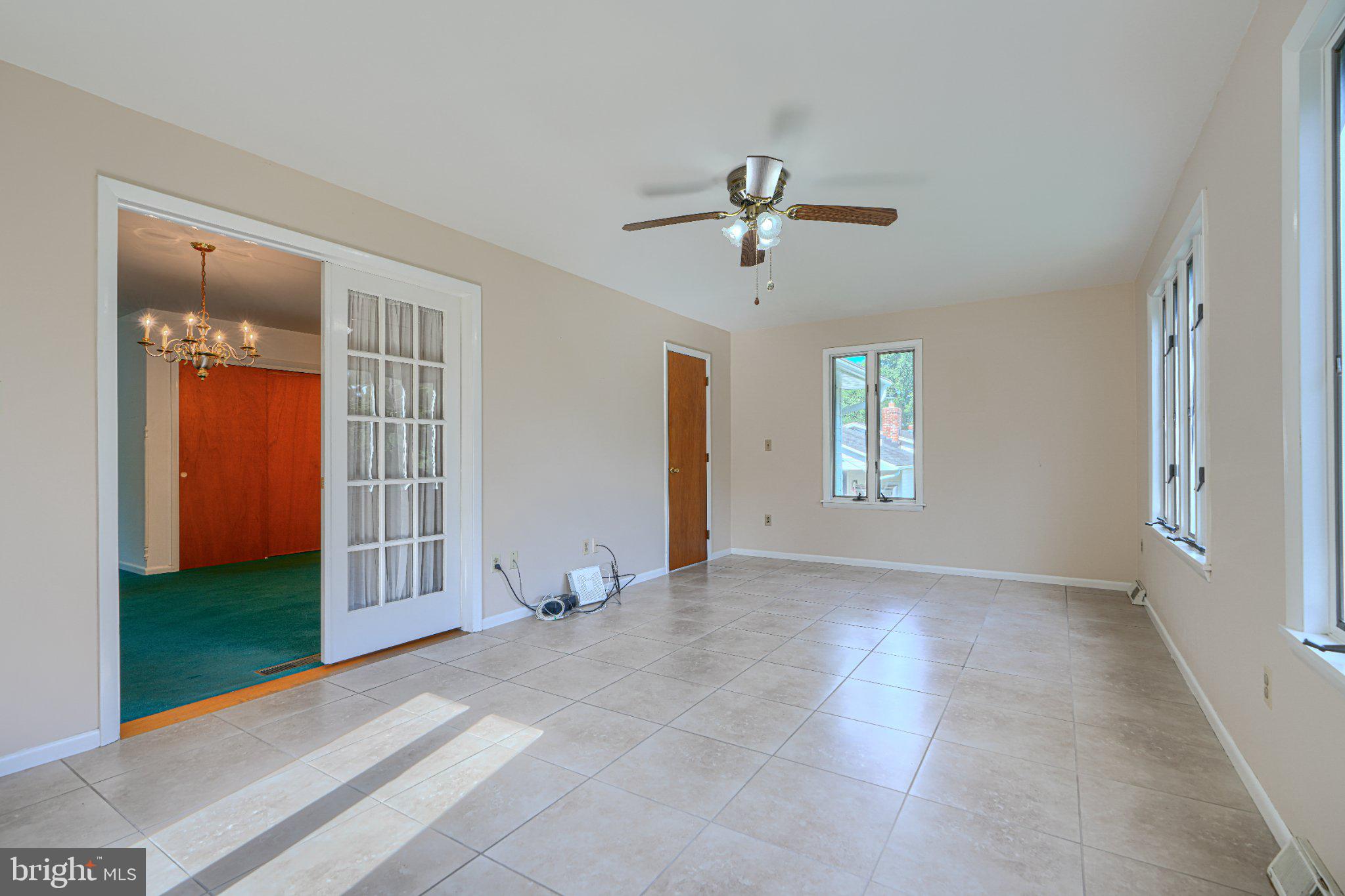 STRAWBRIDGE ESTATES - Residential