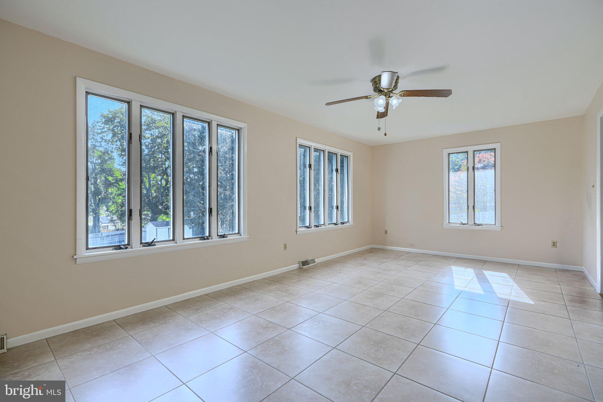 STRAWBRIDGE ESTATES - Residential