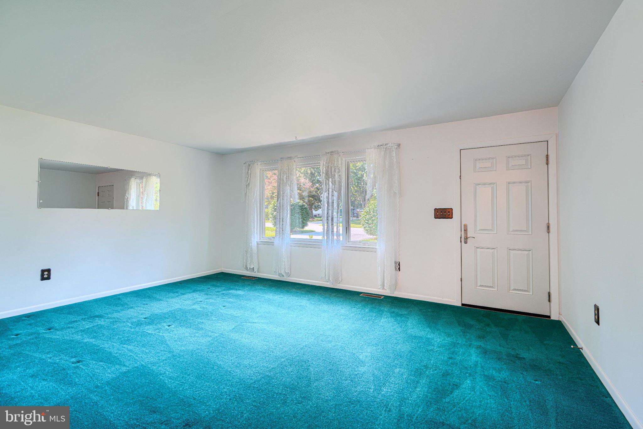 STRAWBRIDGE ESTATES - Residential