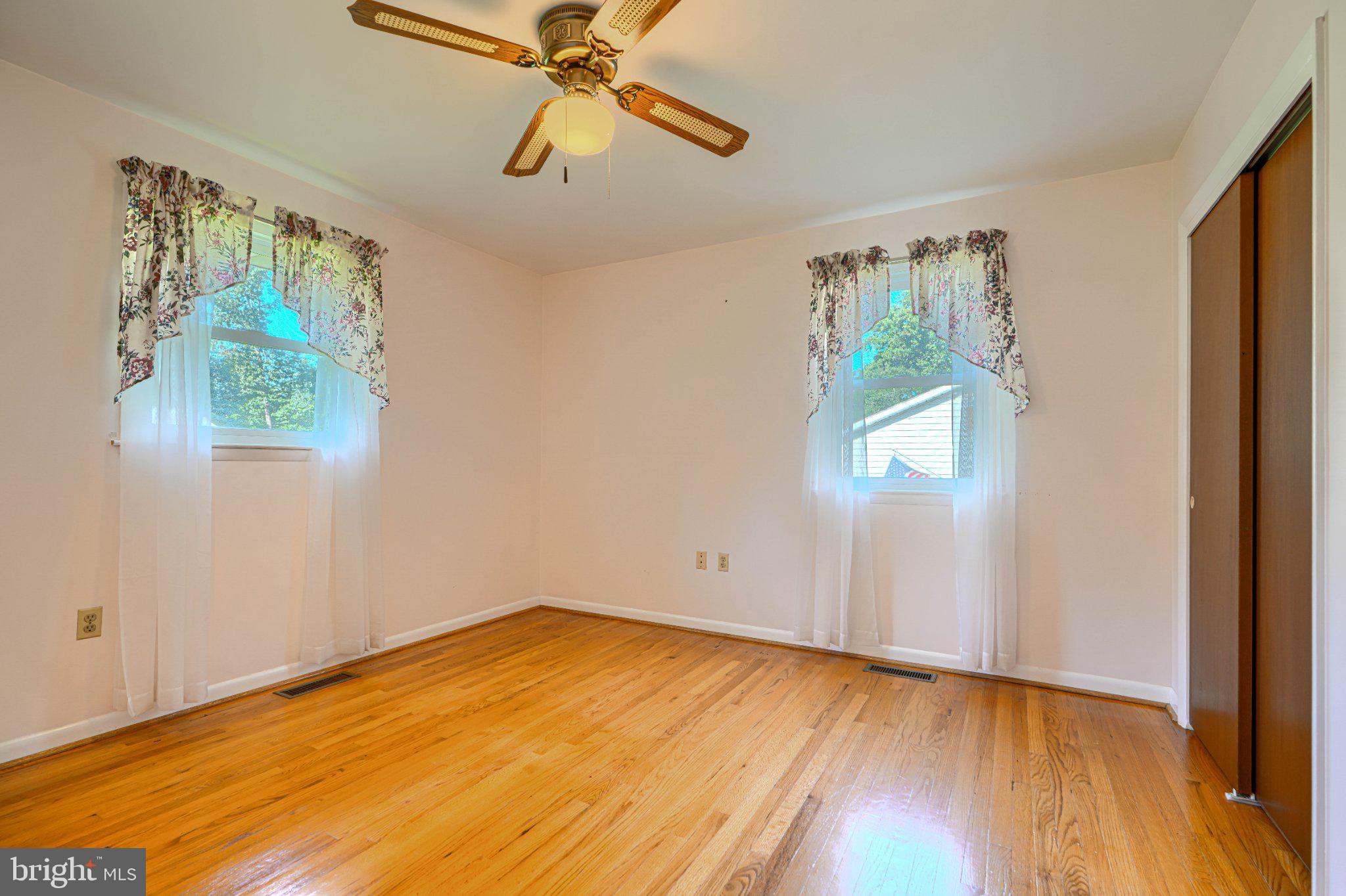 STRAWBRIDGE ESTATES - Residential