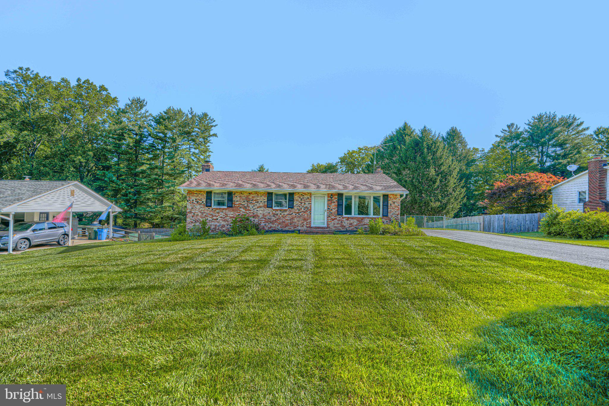 STRAWBRIDGE ESTATES - Residential