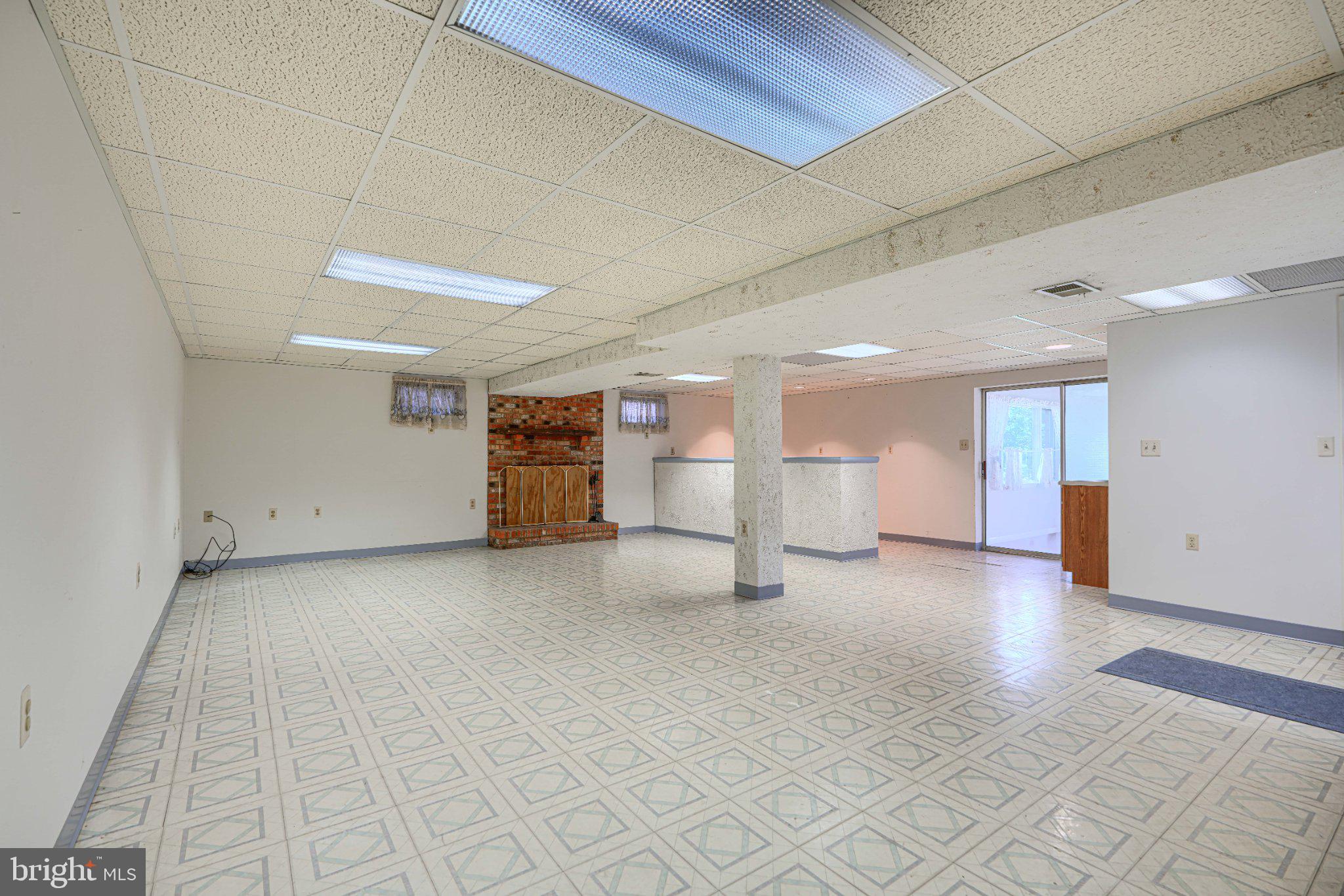 STRAWBRIDGE ESTATES - Residential