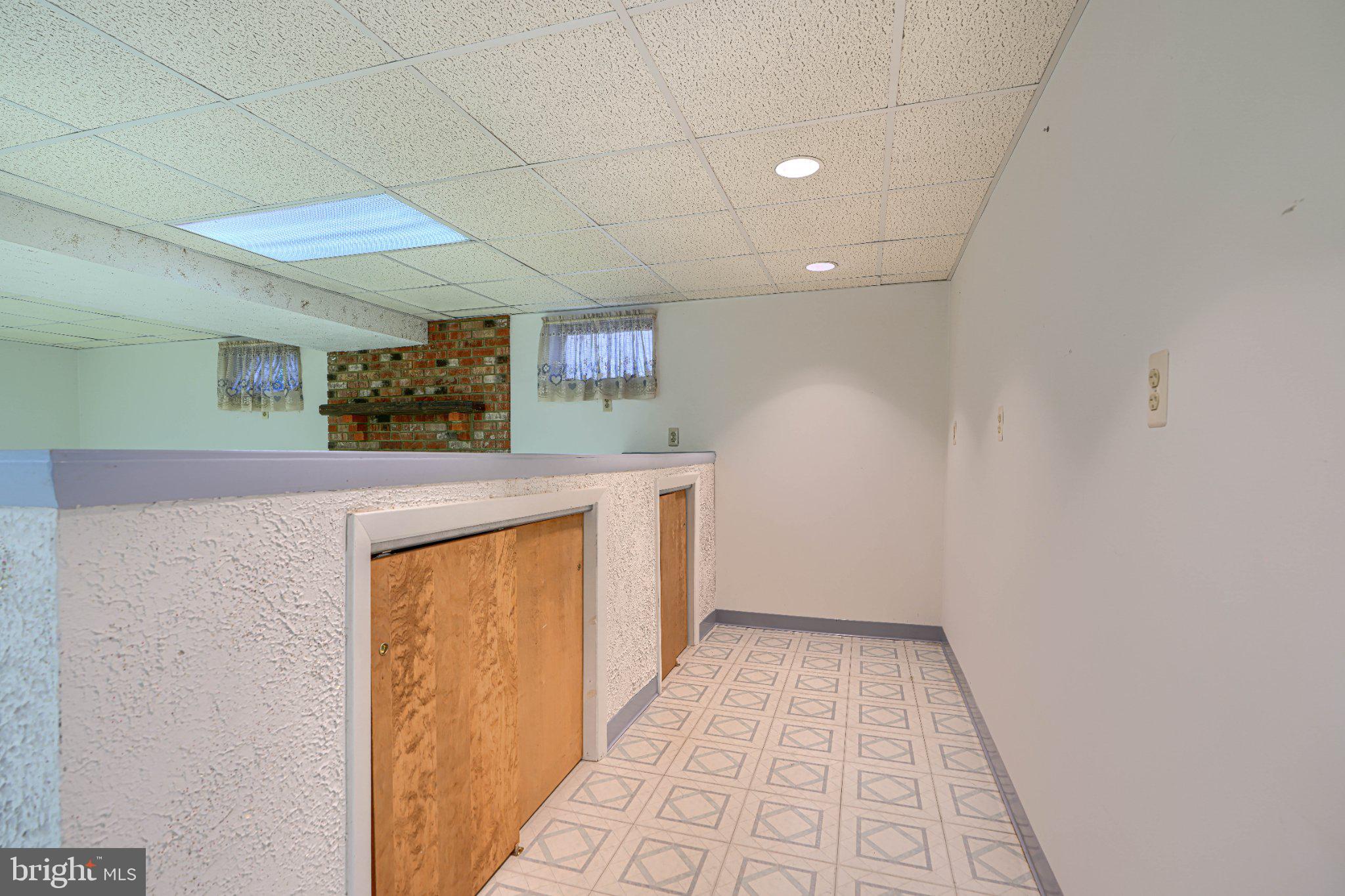 STRAWBRIDGE ESTATES - Residential