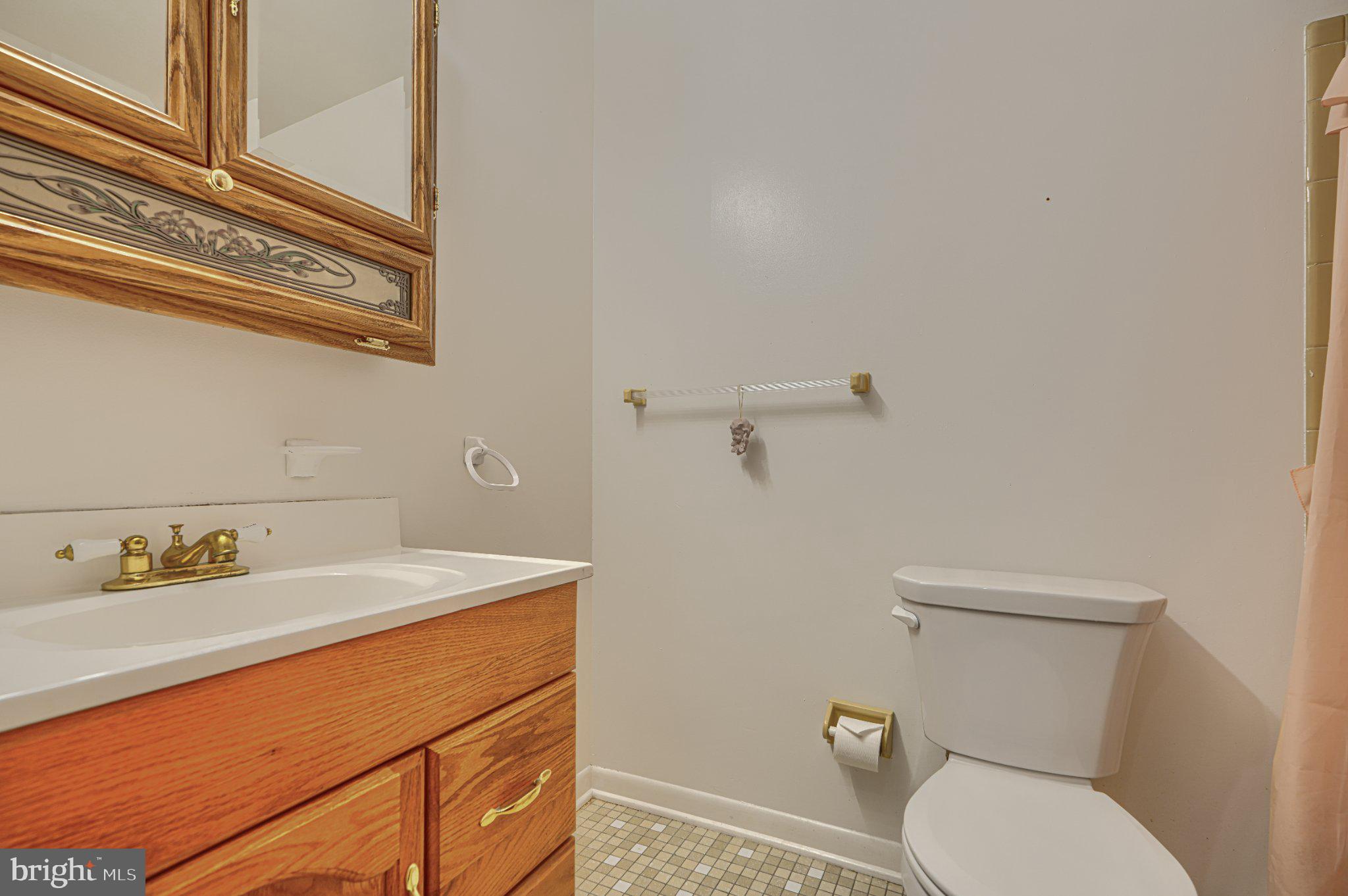 STRAWBRIDGE ESTATES - Residential