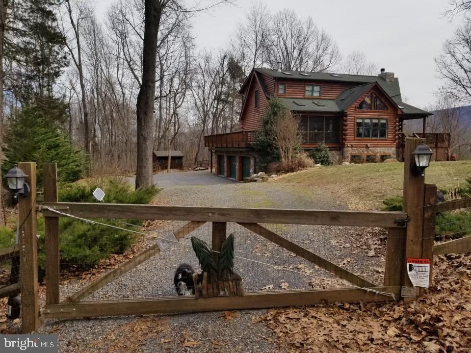 THUNDERBIRD FARM - Residential