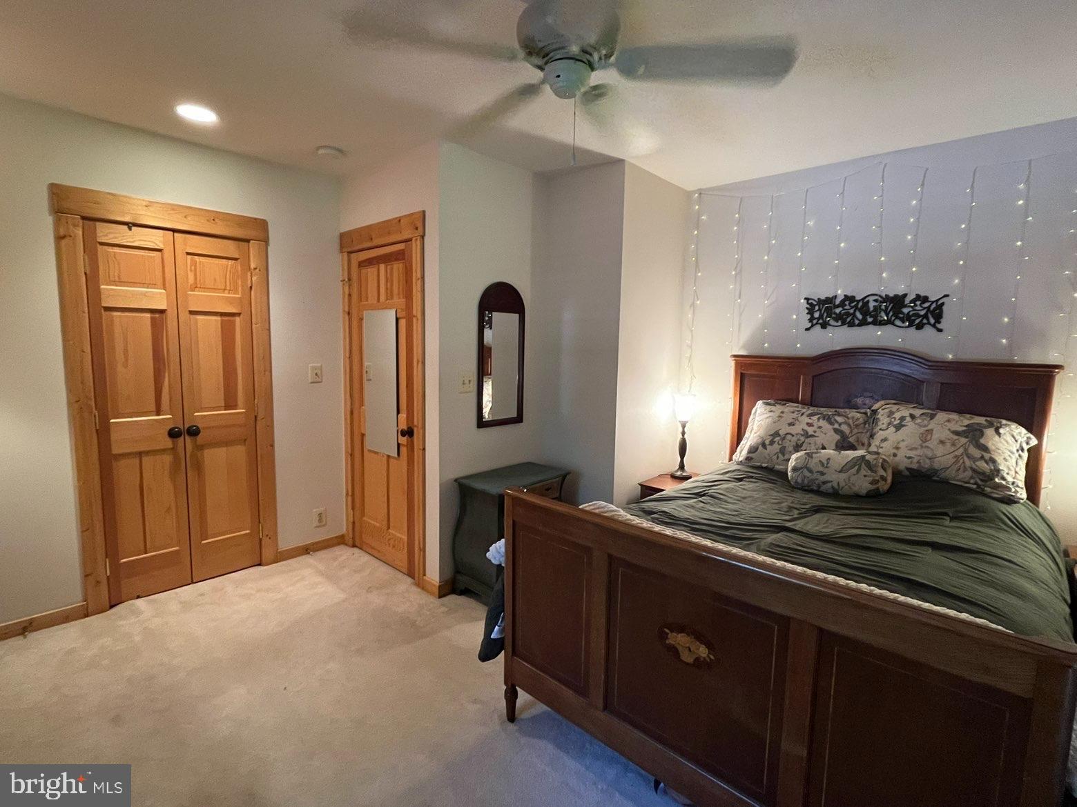 THUNDERBIRD FARM - Residential