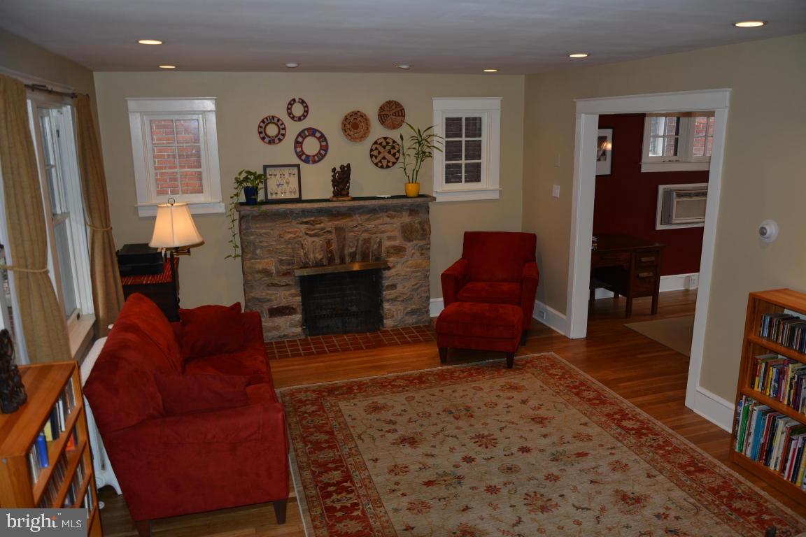 COLLEGE PARK - Residential