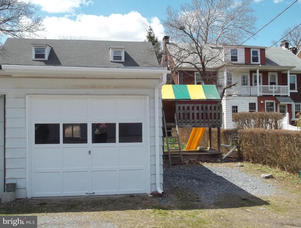 COLLEGE PARK - Residential