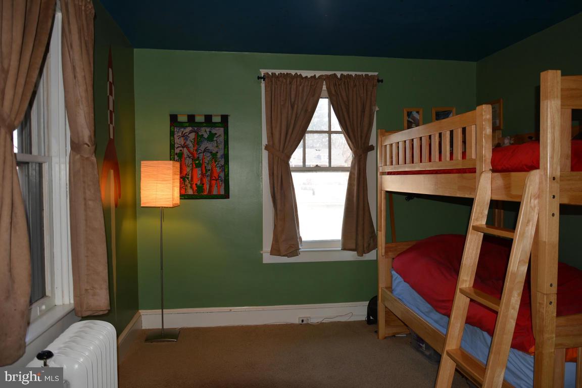 COLLEGE PARK - Residential