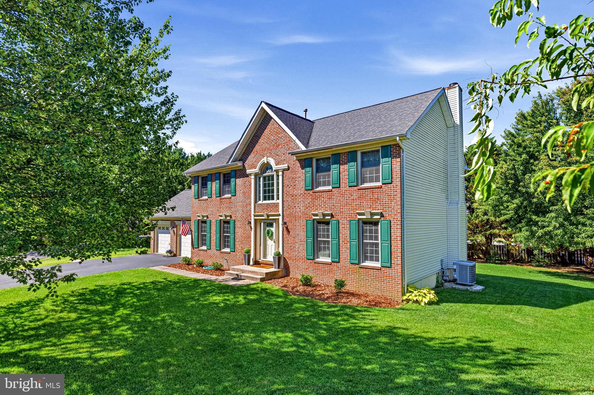 FLORIS DOWNS - Residential
