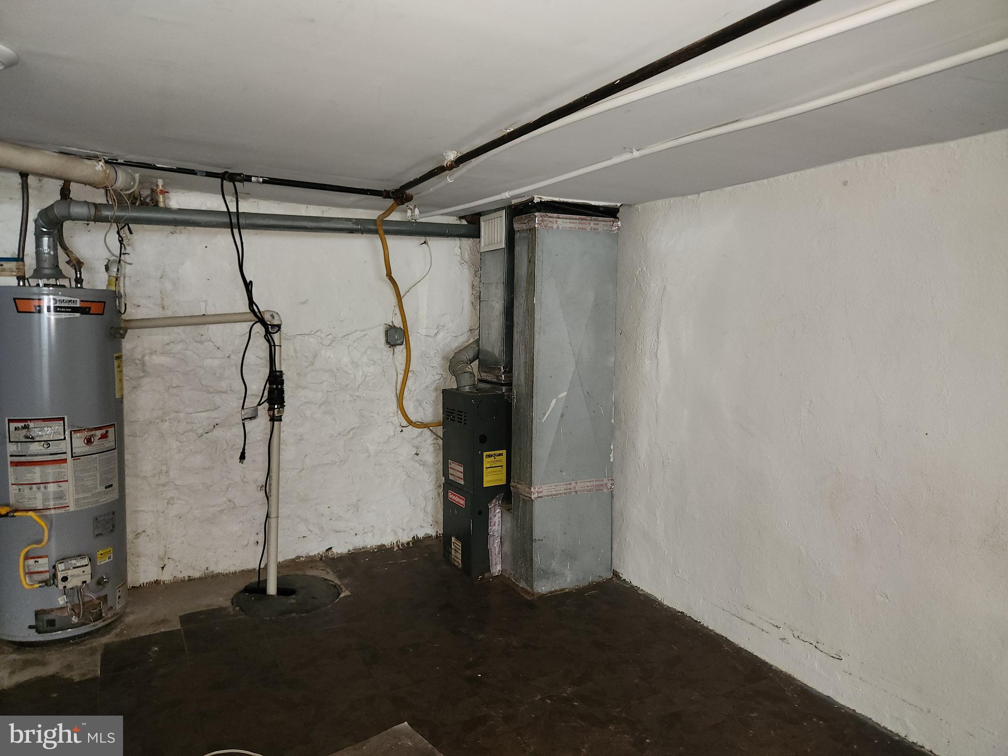 EAST BALTIMORE MIDWAY - Residential