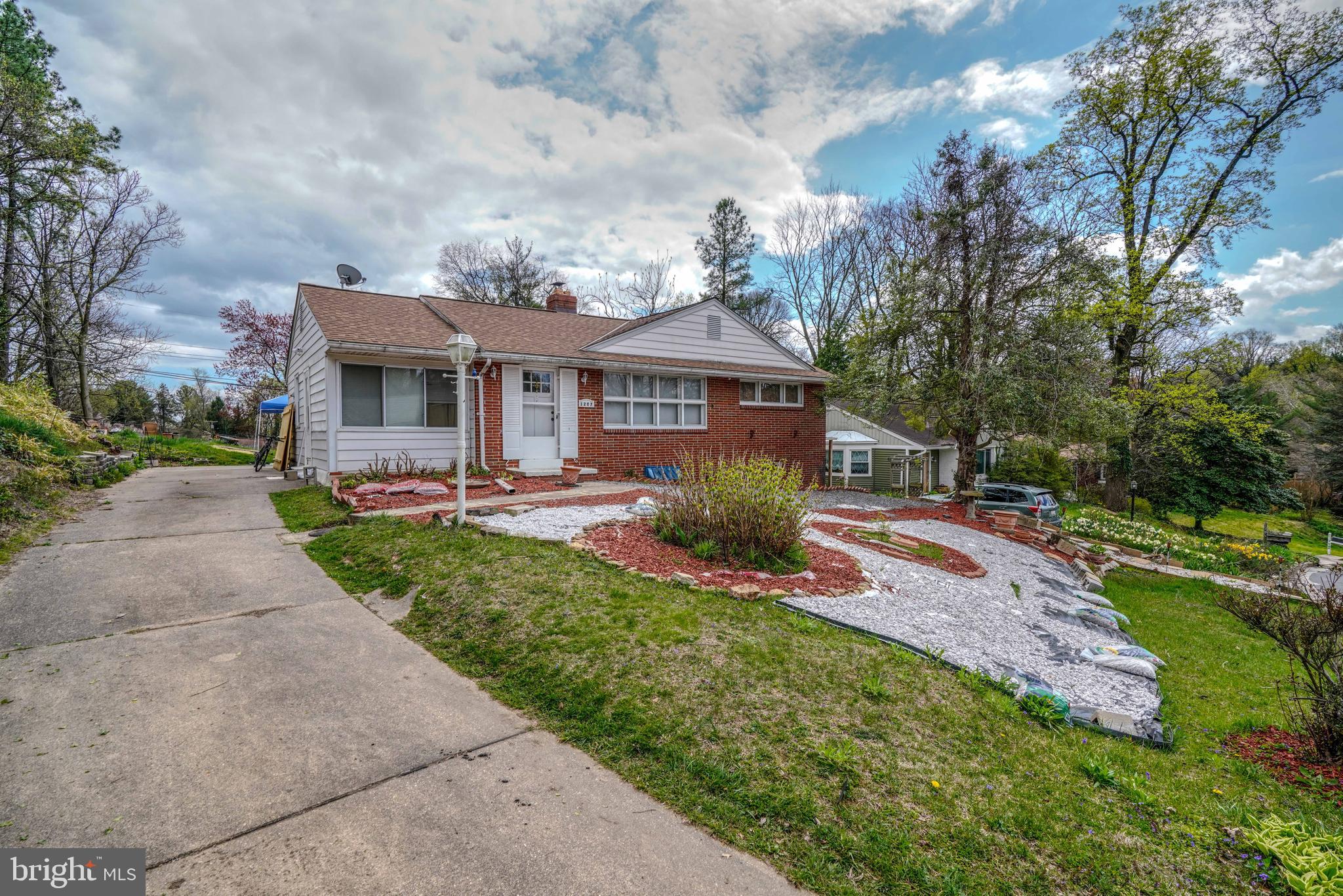 GLENDALE - Residential Lease