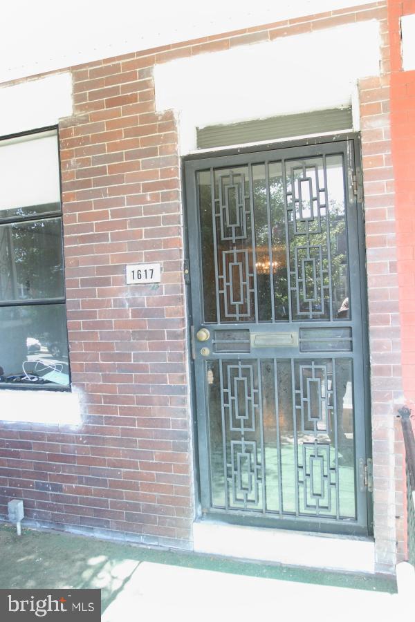 PHILADELPHIA (WEST) - Residential