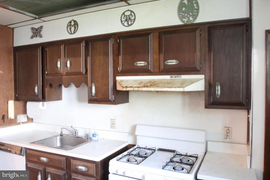 PHILADELPHIA (WEST) - Residential