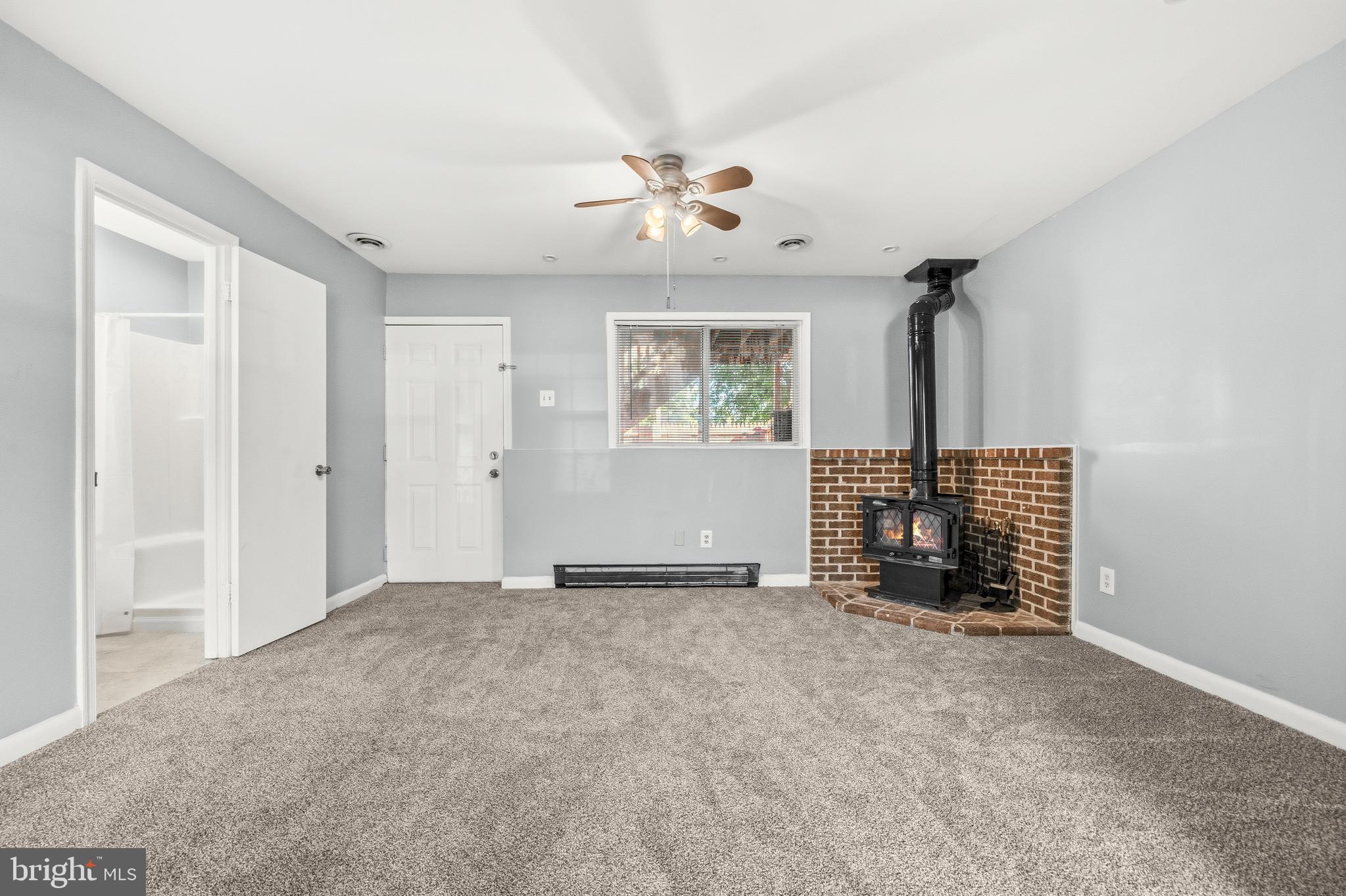 PINES OF LAUREL - Residential