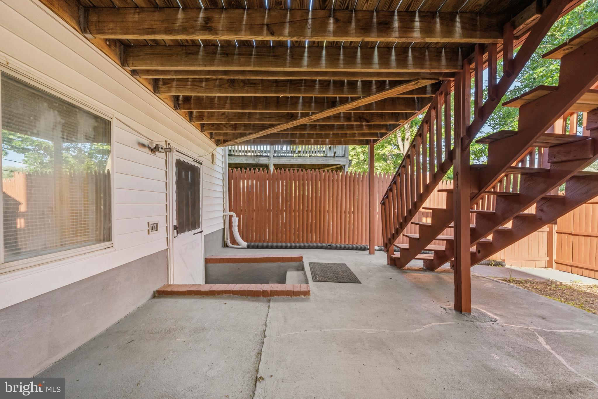 PINES OF LAUREL - Residential