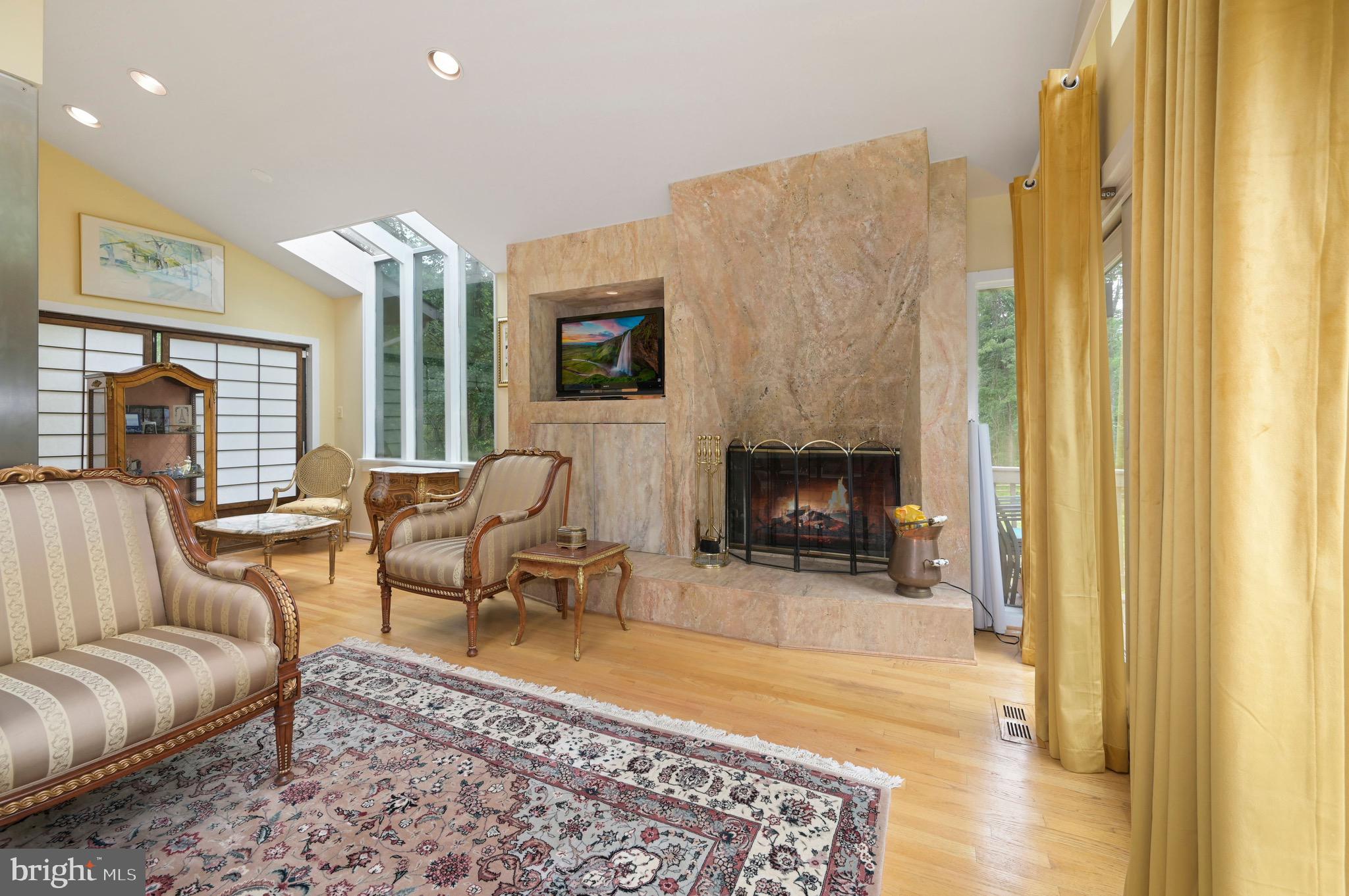 POTOMAC HILLS - Residential