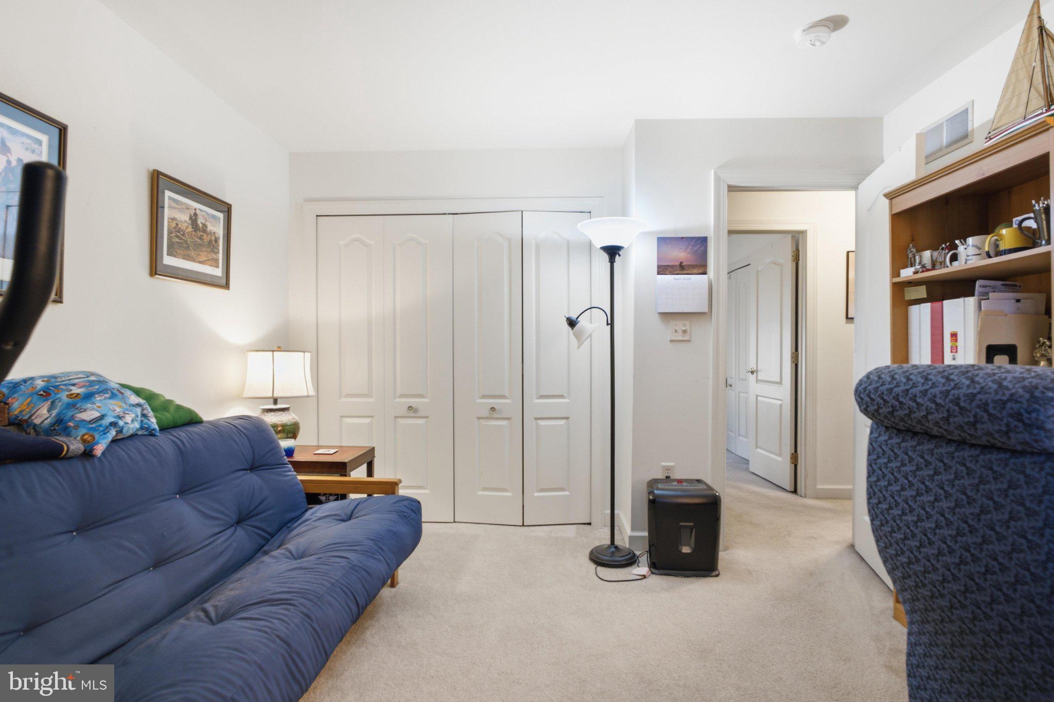 MOUNT JOY - Residential