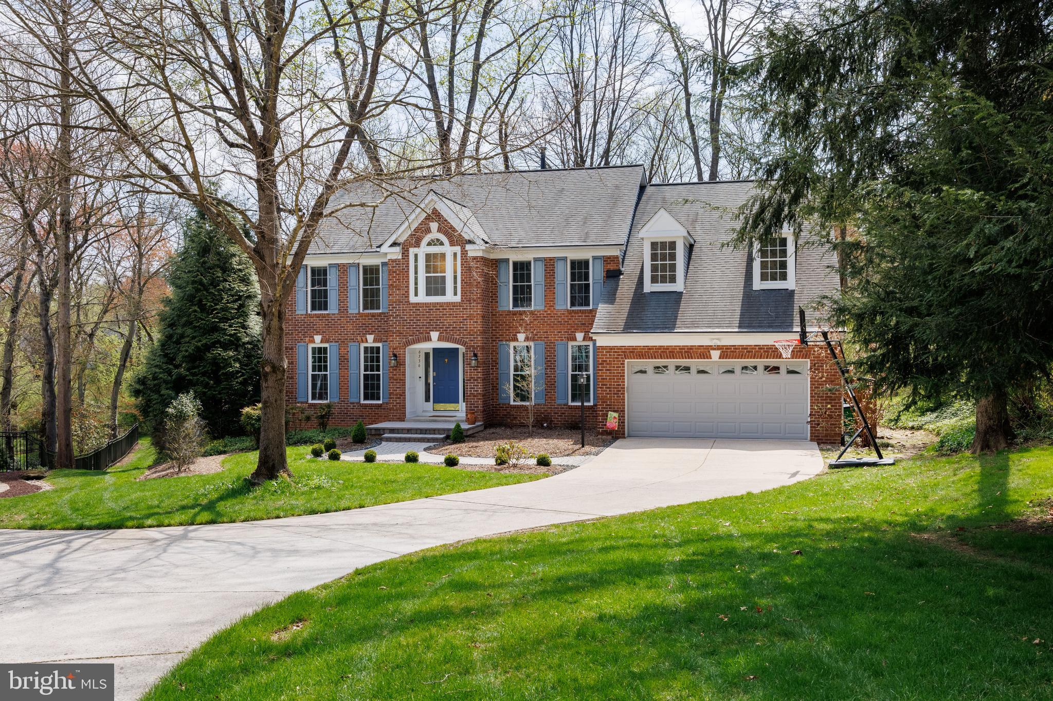 RIVER HILL - Residential