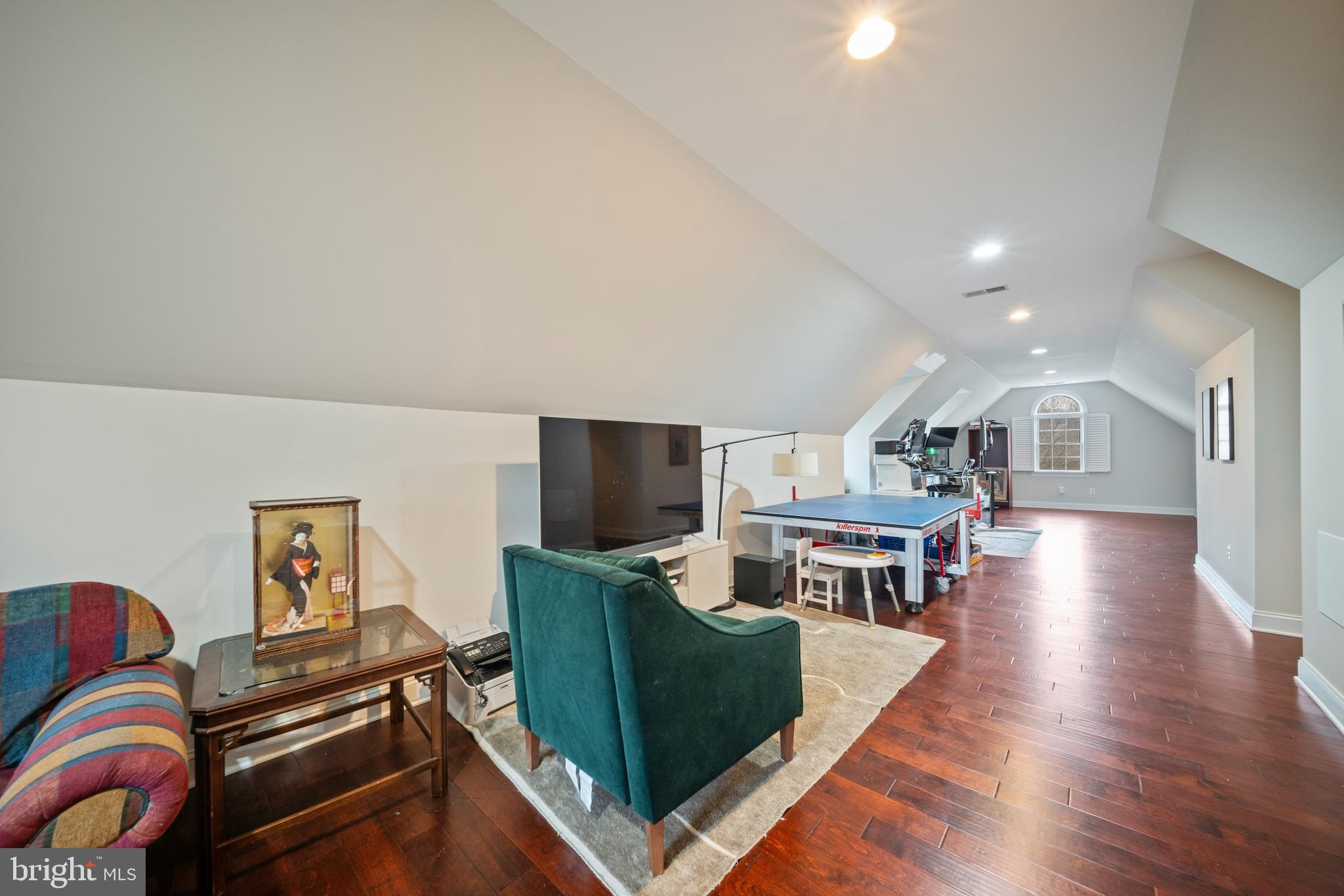HAYFIELDS MANOR - Residential
